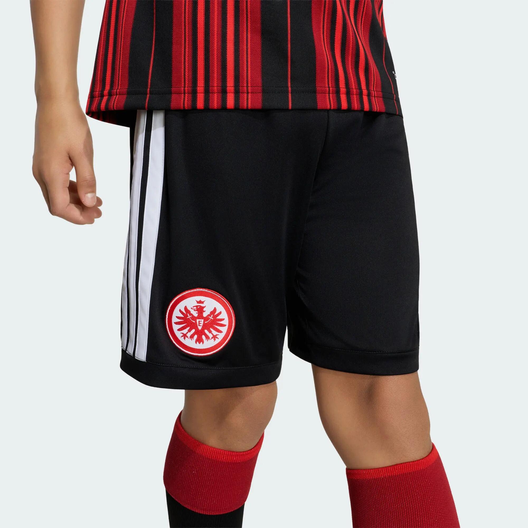 Pantalón corto primera equipación Eintracht Frankfurt 26/27 4/5