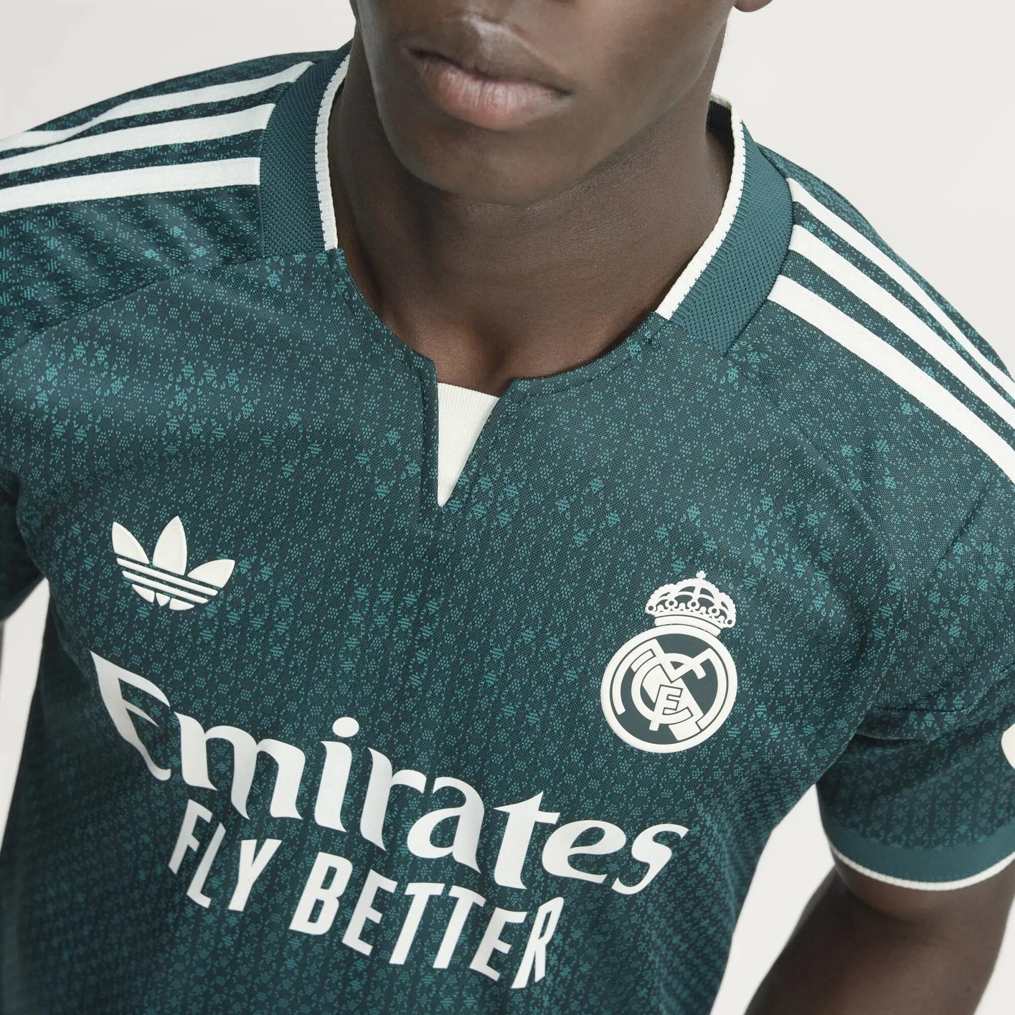Camiseta segunda equipación Real Madrid 26/27 Oficial 8/15