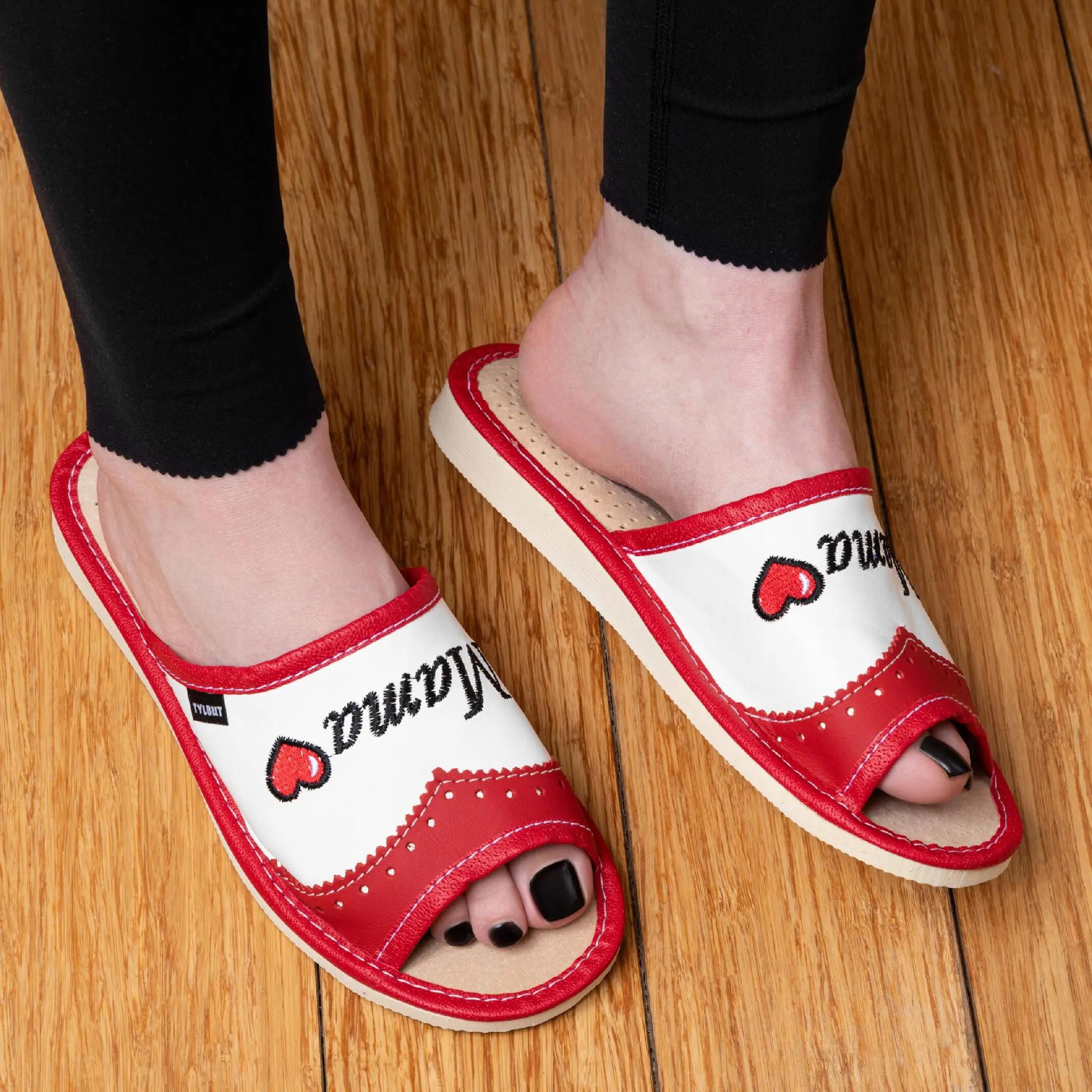 Dames Pantoffels Tylbut Leer Zacht Comfortabel Geborduurd Hart Mama Cadeau 4/4