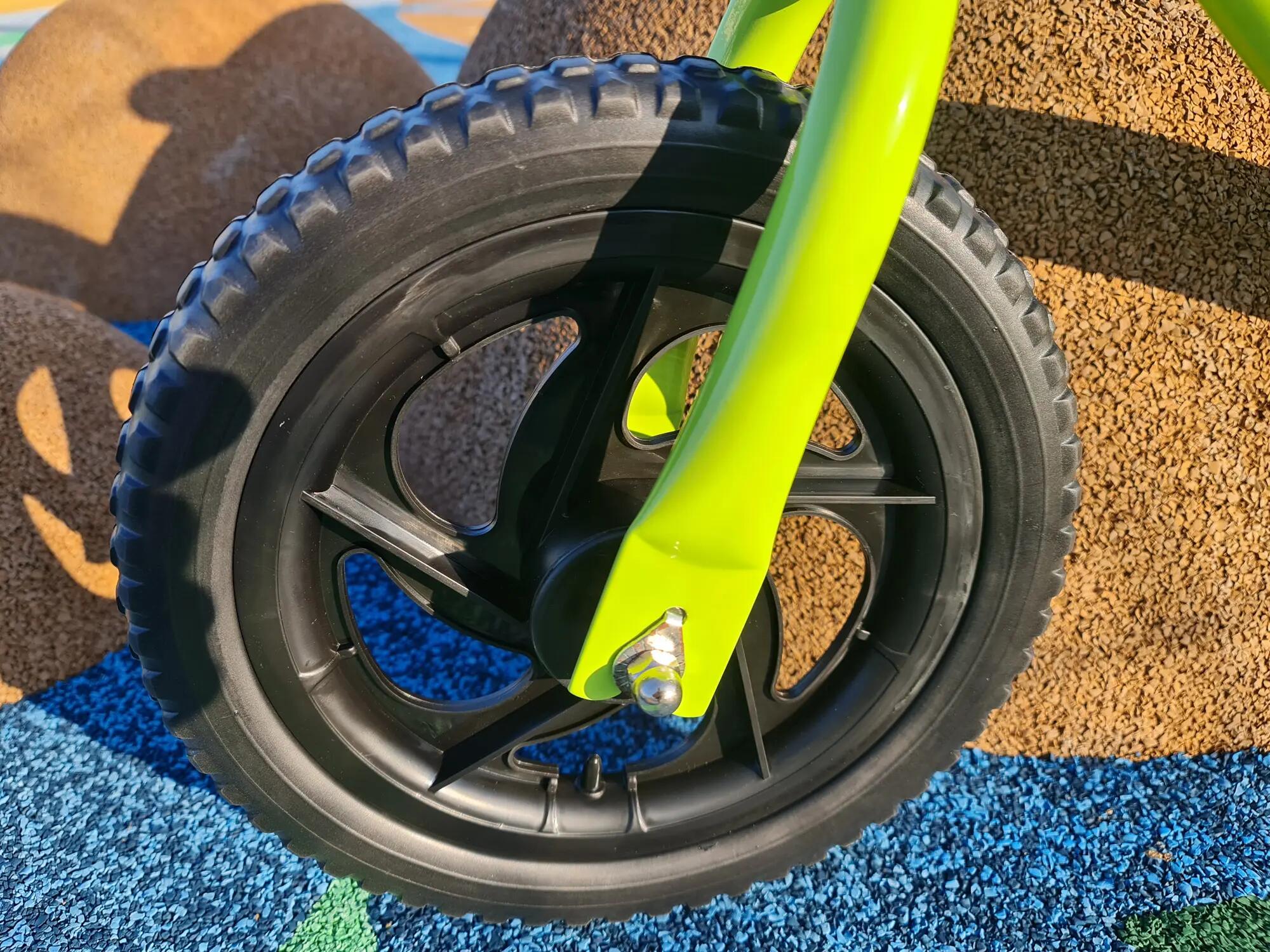 Rower biegowy dla dzieci CSK31K z plastikowymi kołami 12". 6/7