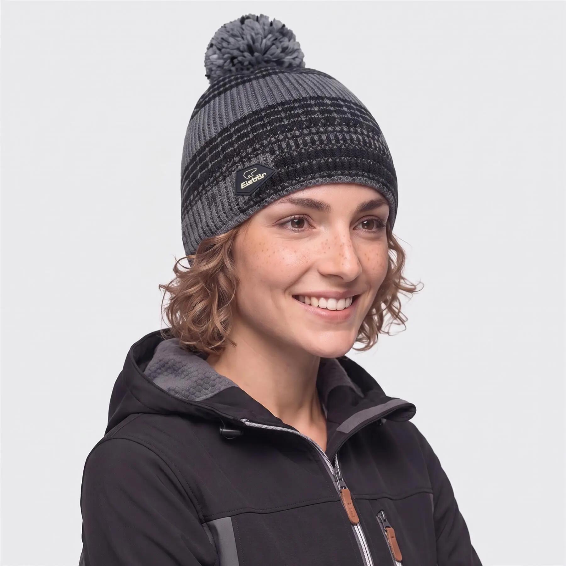 Eisbär Nona Oversize Pompon Mütze 8/8