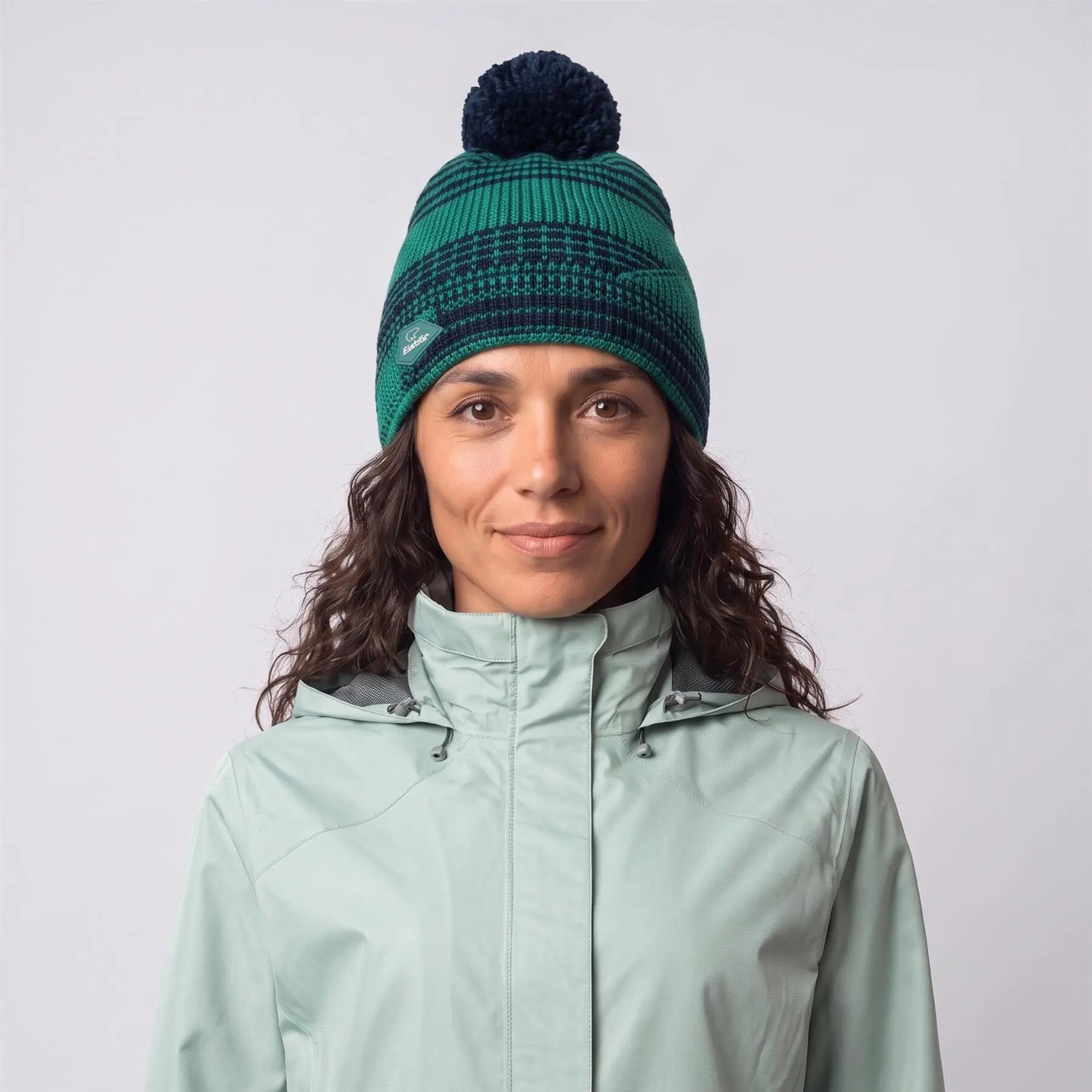 Eisbär Nona Oversize Pompon Mütze 6/8