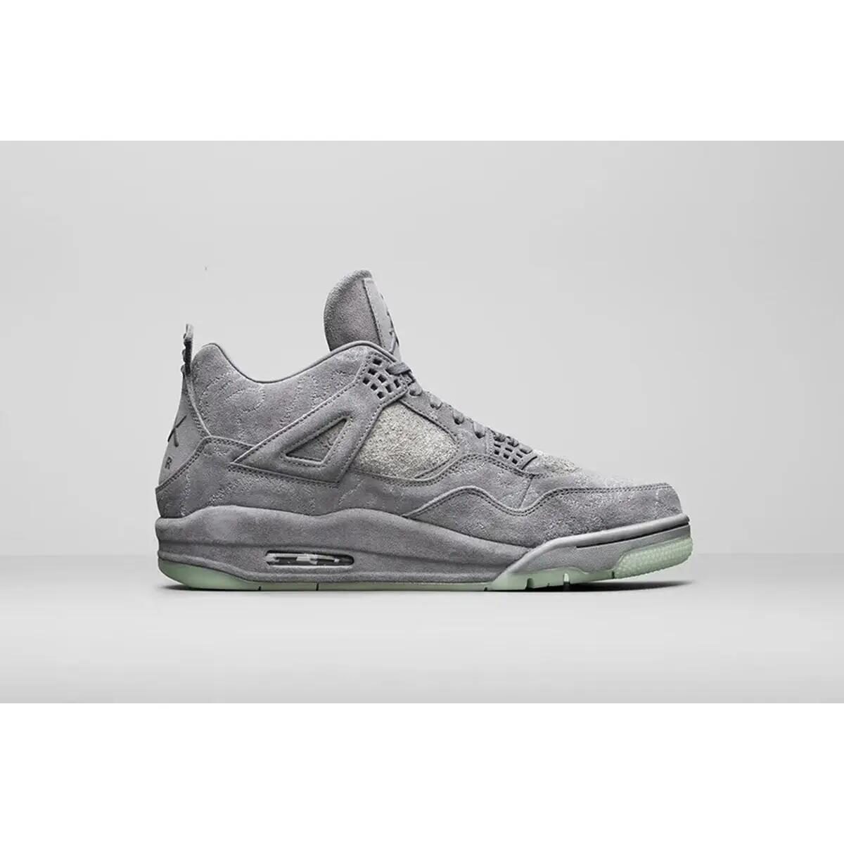 Air Jordan 4 Retro Kaws 3/6