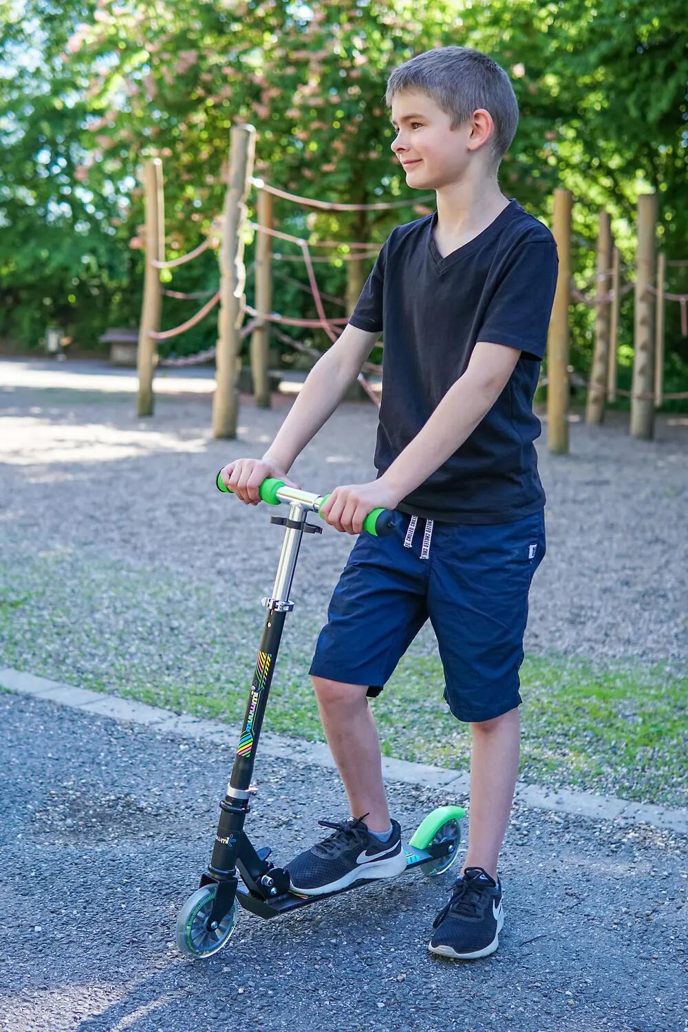 muuwmi Kickscooter 125 mm black-green 14/14