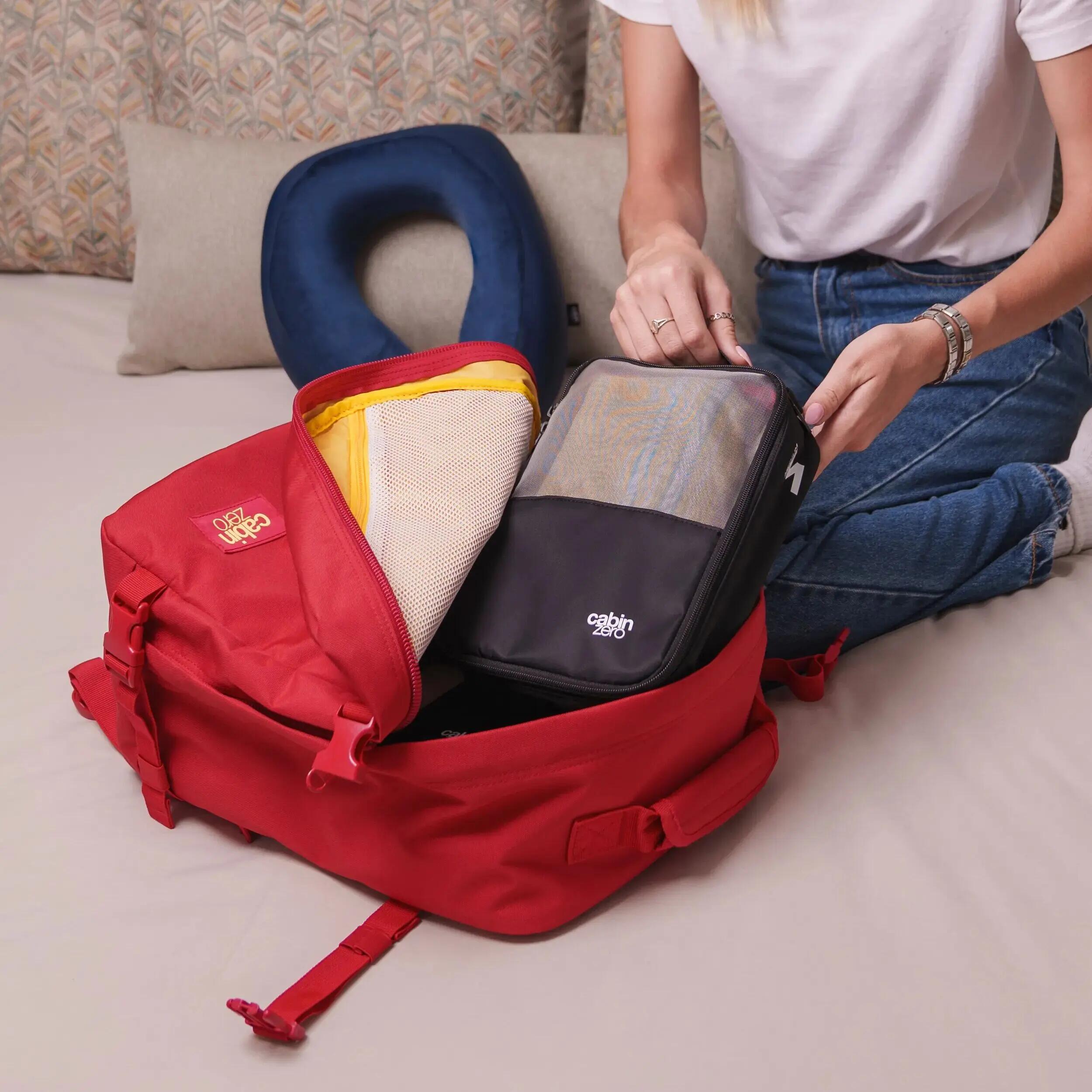 Cestovní batoh CabinZero Classic 36L 10/11