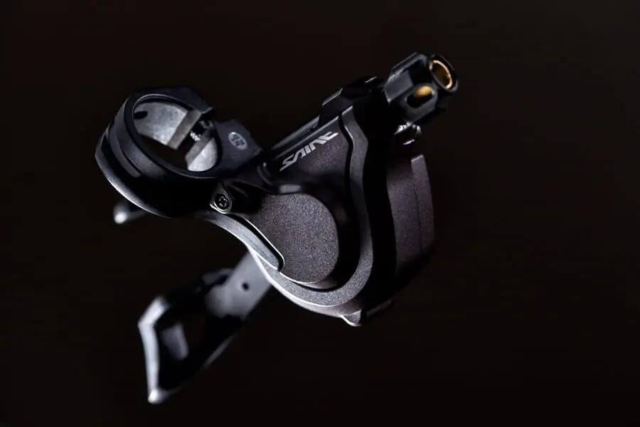 Levier Shimano SAINT SL-M820 10 vitesses noir ergonomique 2/4