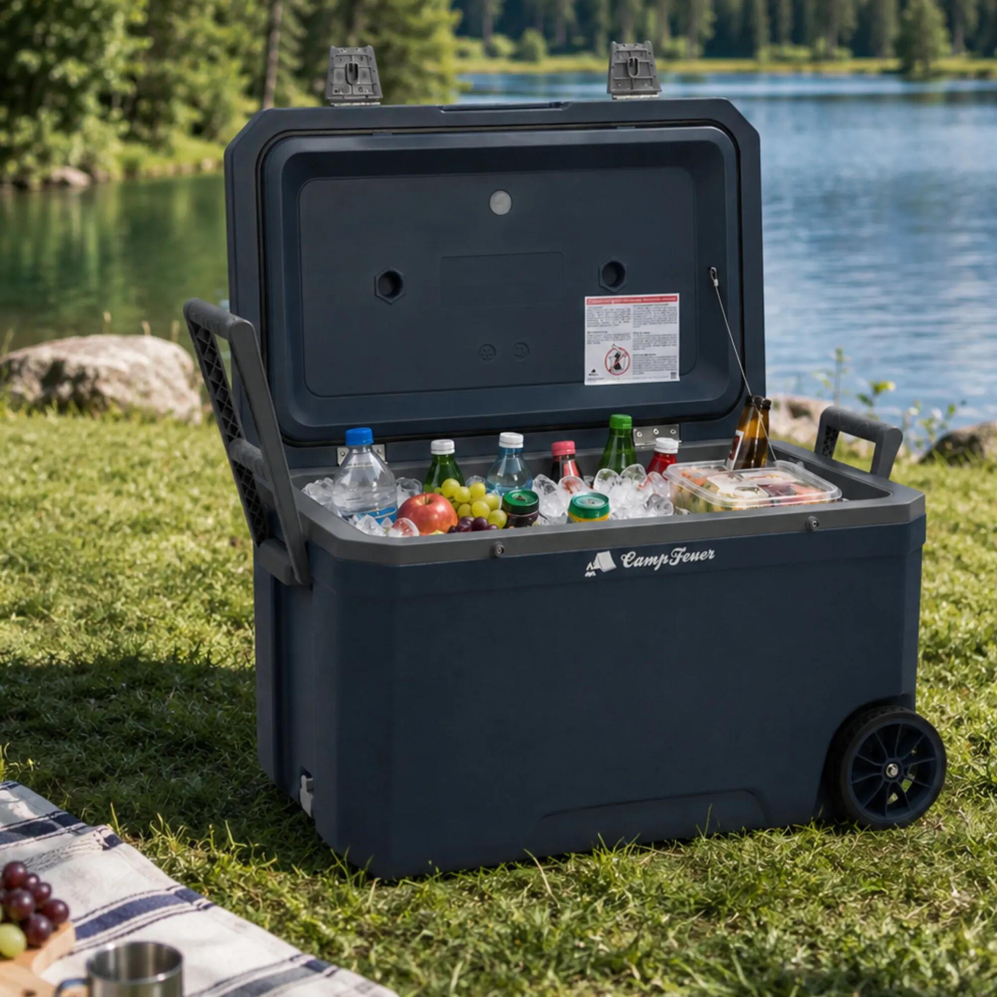 Kühlbox navyblue 70 Liter mit Rädern, Rollkühlbox, isolierte Kühlbox mit Griffen 2/7