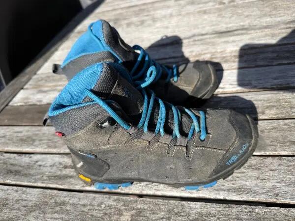 Tussen Particulieren - Bergschoenen jongen 2/5