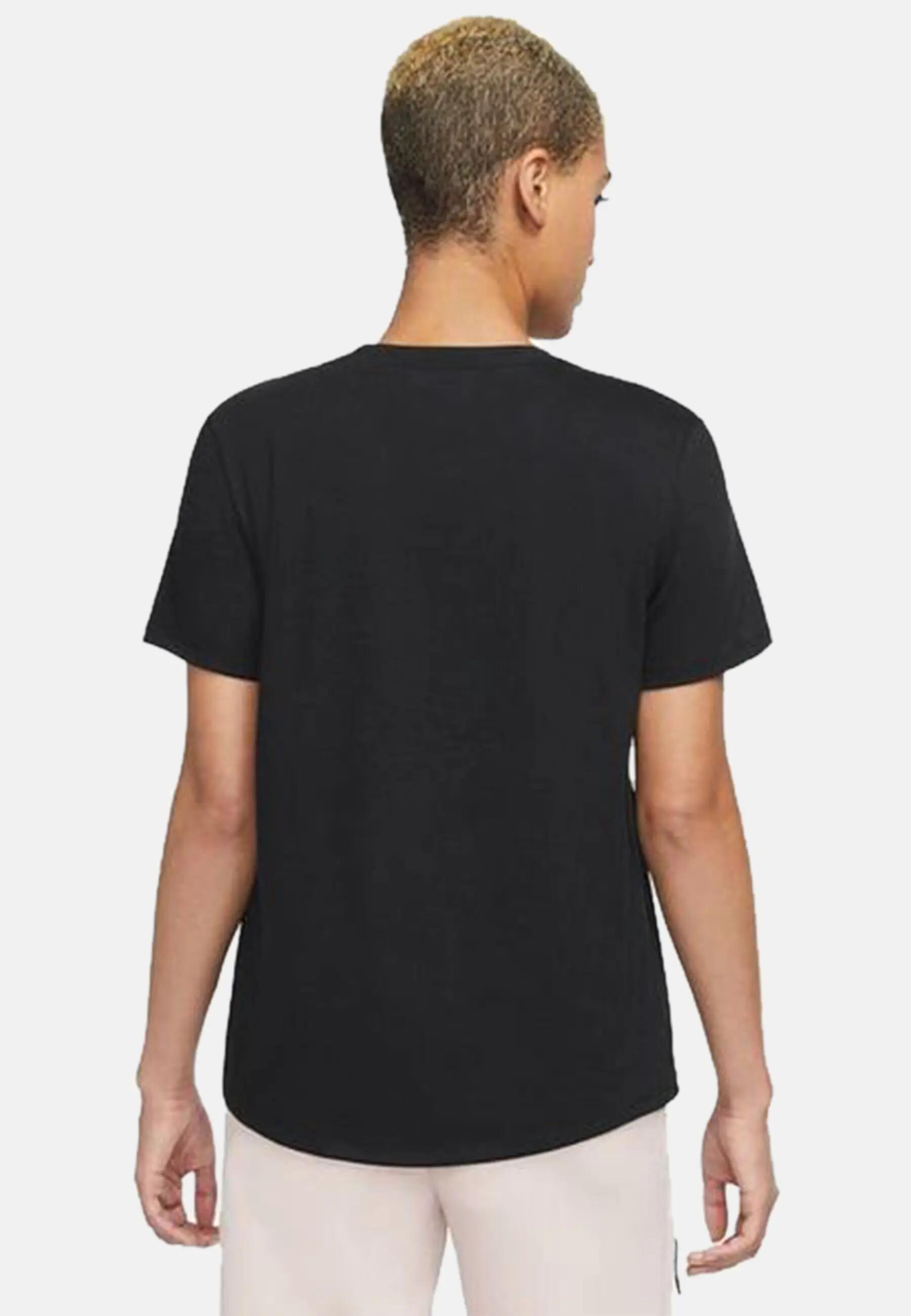 T-Shirt Nike Sportswear Club Essentiel Femme 6/7