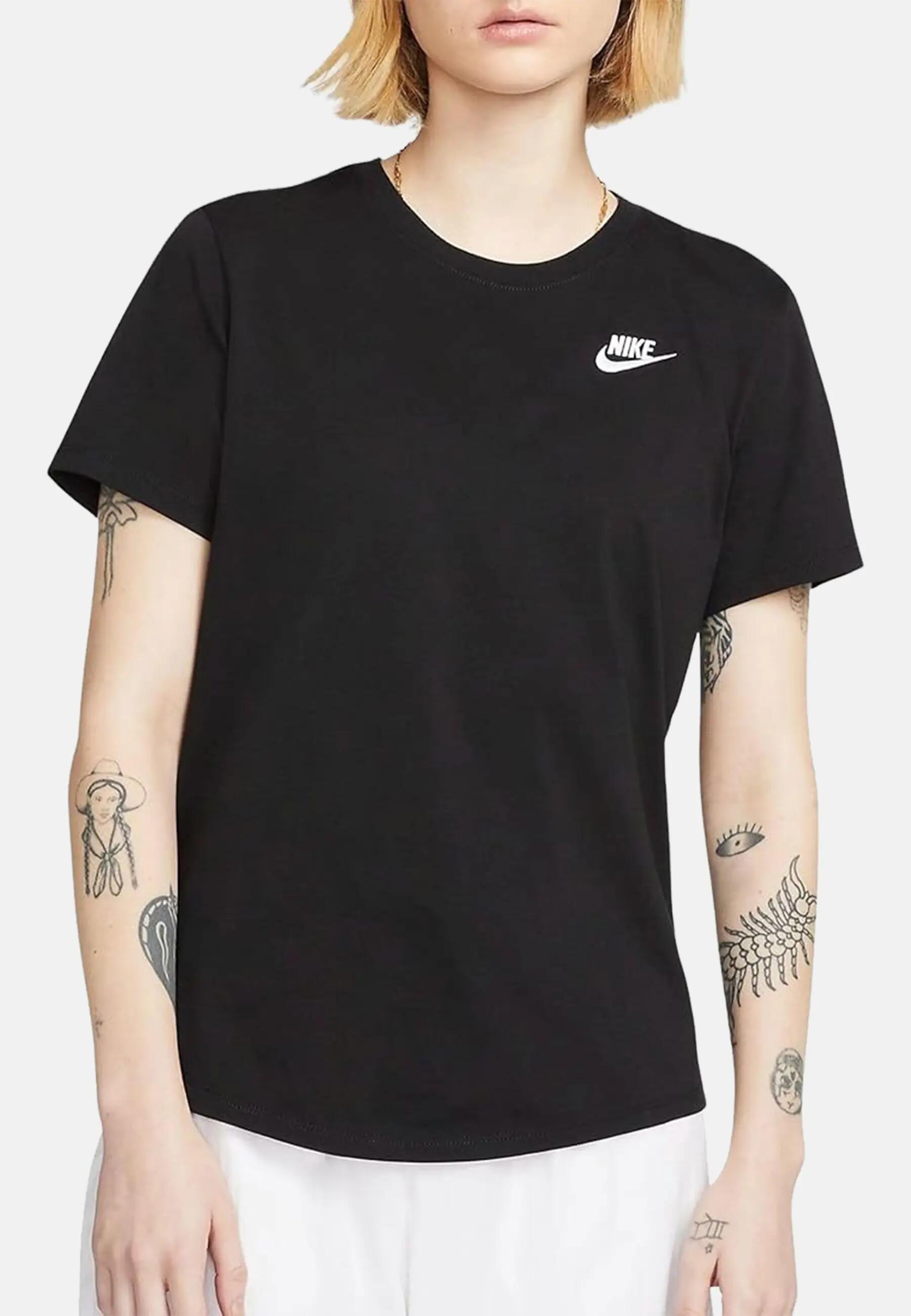 T-Shirt Nike Sportswear Club Essentiel Femme 5/7