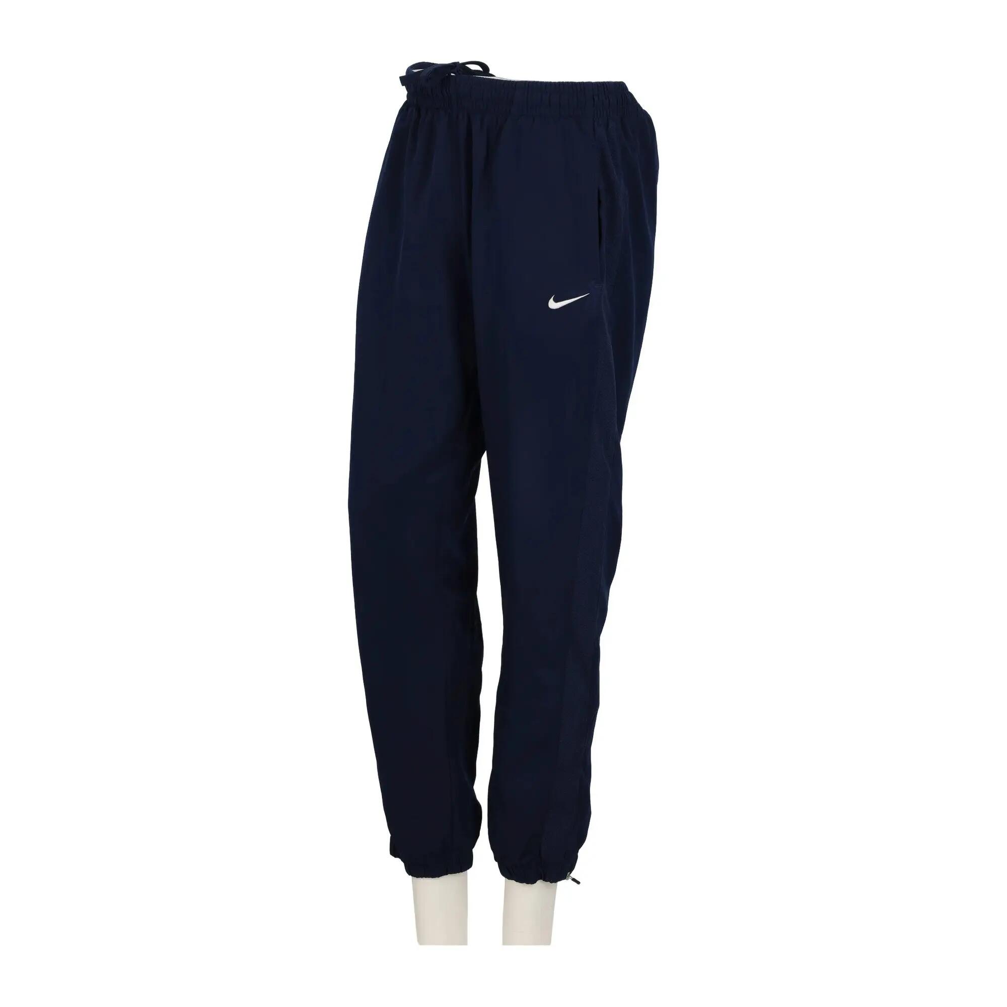 NIKE picture