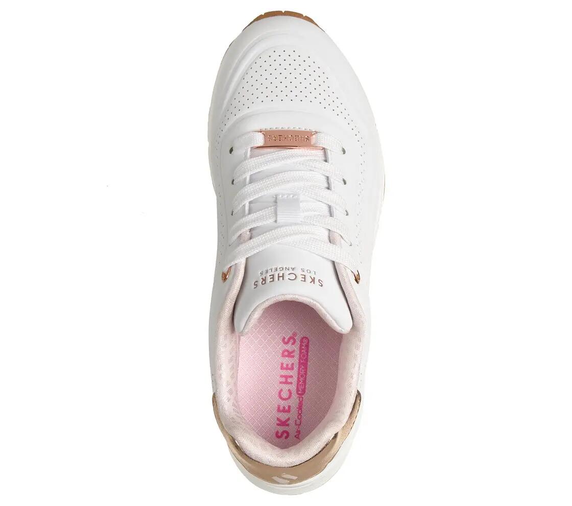 SKECHERS picture