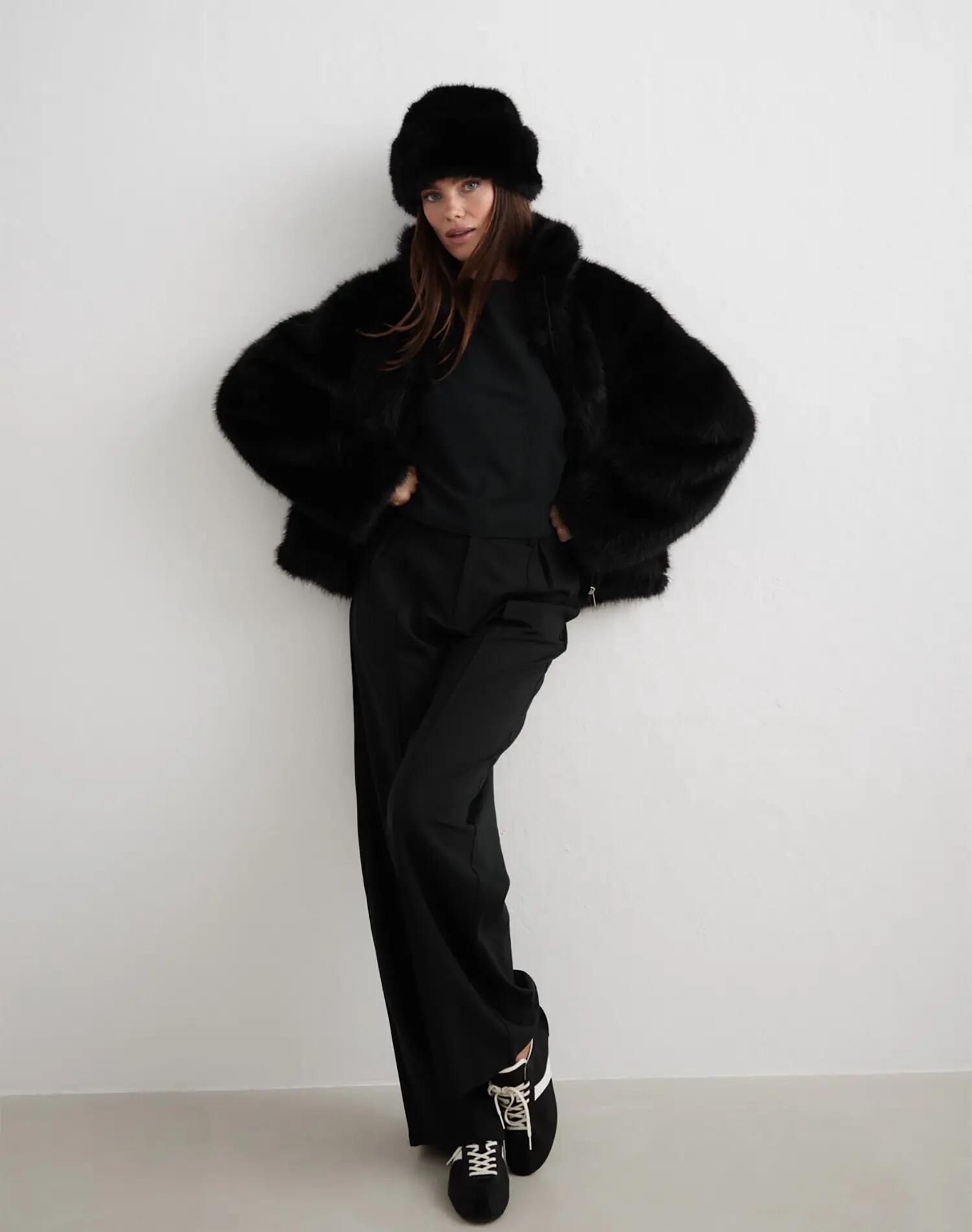 Damska kurtka ze sztucznego futerka Faux Fur Jacket czarna 6/6