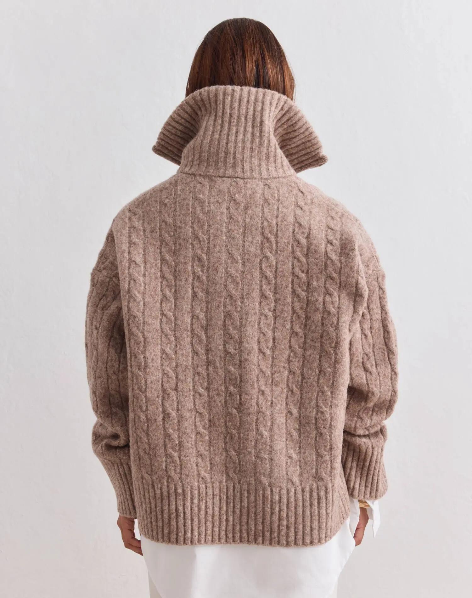Donna Felpa Oversize in Maglia a Trecce con Mezza Cerniera Nocciola 7/7