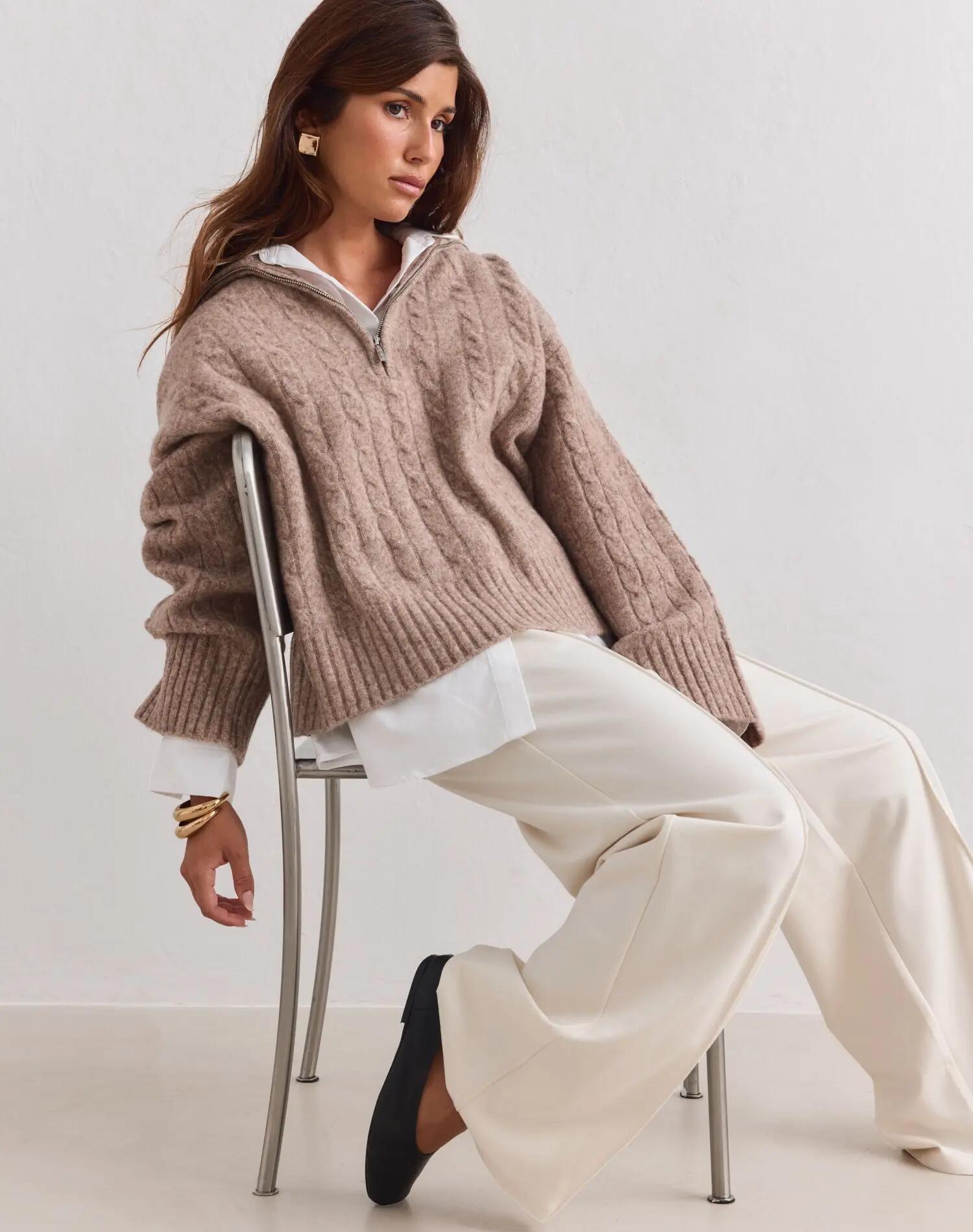 Donna Felpa Oversize in Maglia a Trecce con Mezza Cerniera Nocciola 5/7