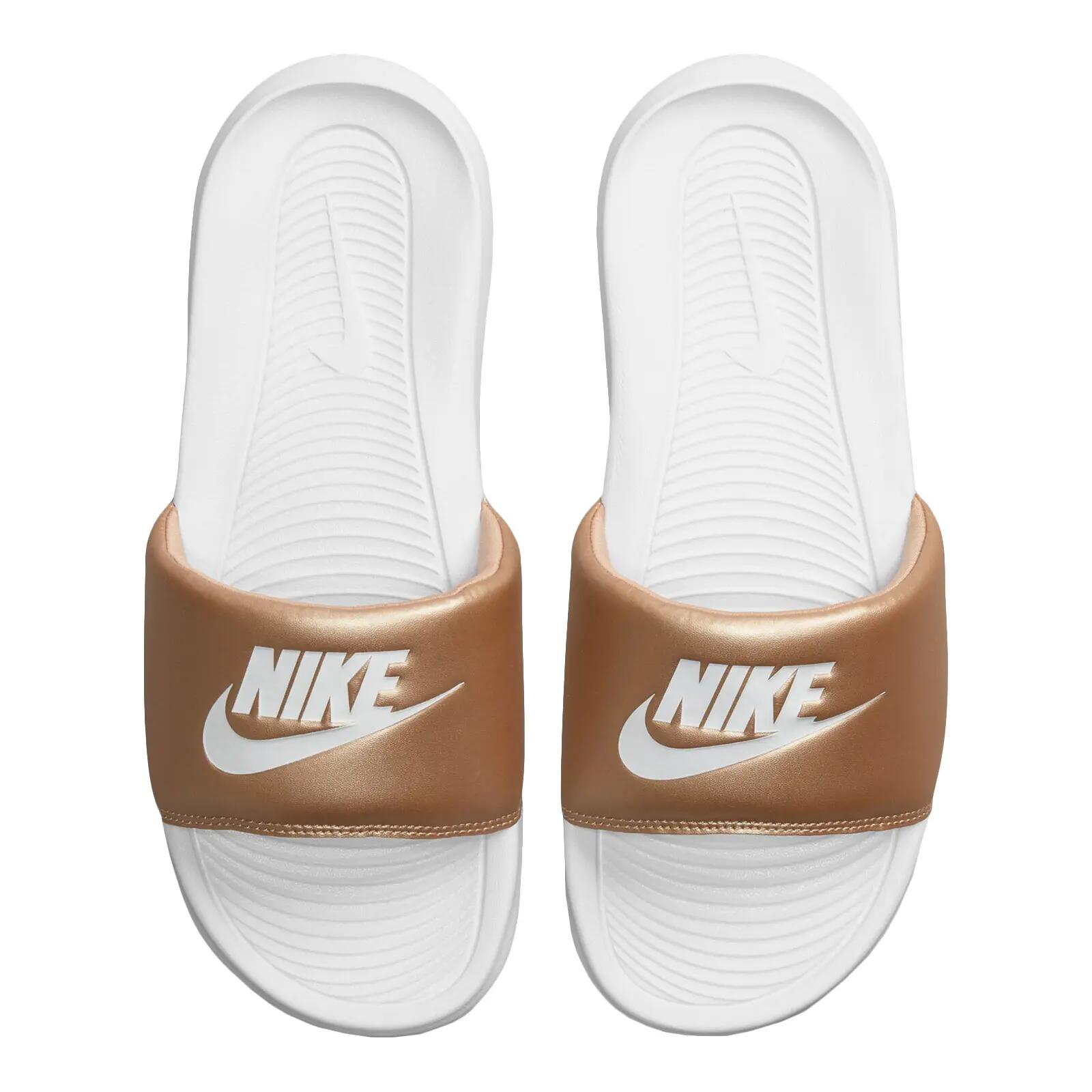 Sandali Nike modello CN9677-900 per donne 4/5