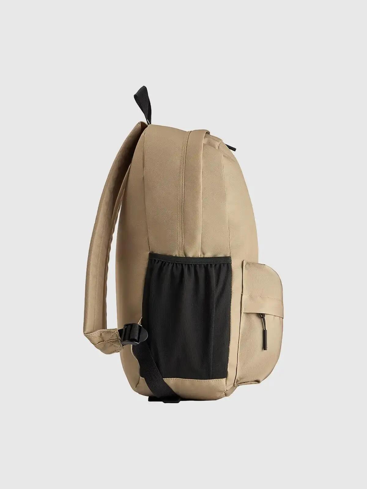 Plecak szkolny 4F sportowy, miejski BACU609 83S bezowy 18L 4/5