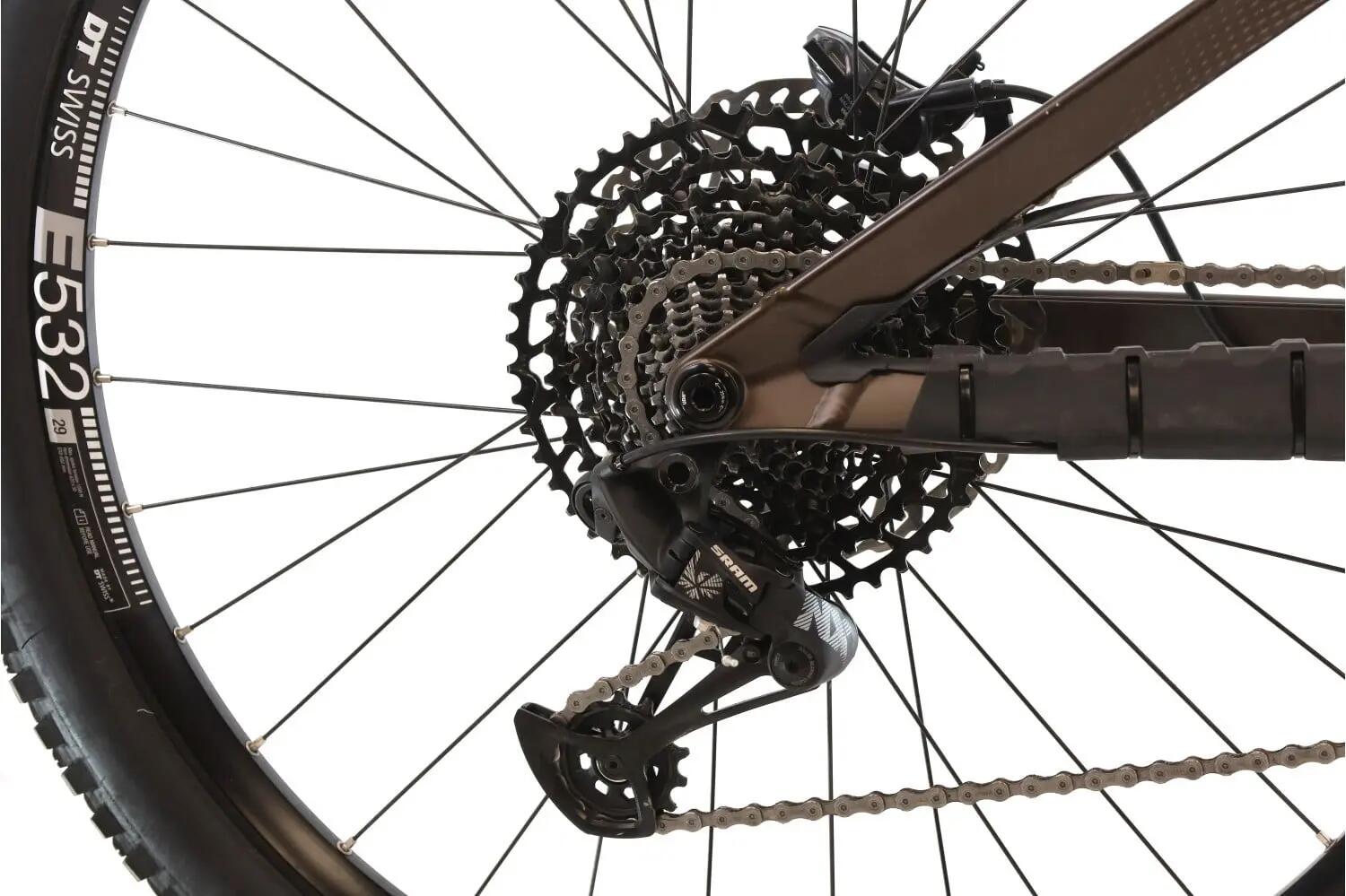 Ebike reconditionné ·  E-Riot Trail CF Advanced · Très bon état 3/8