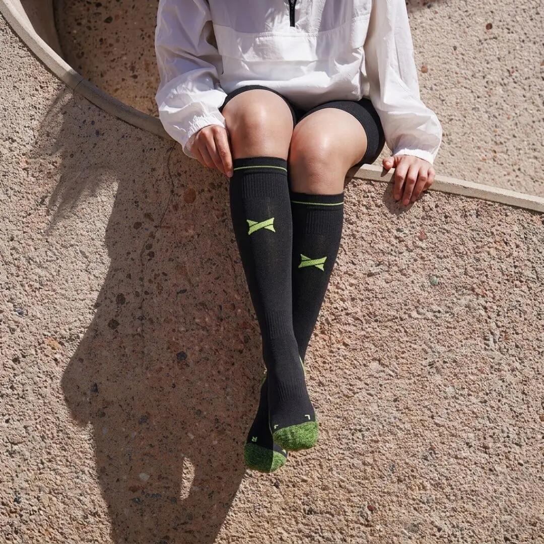 Chaussettes de sport de compression unisexes multicolores noires pour la course 9/9
