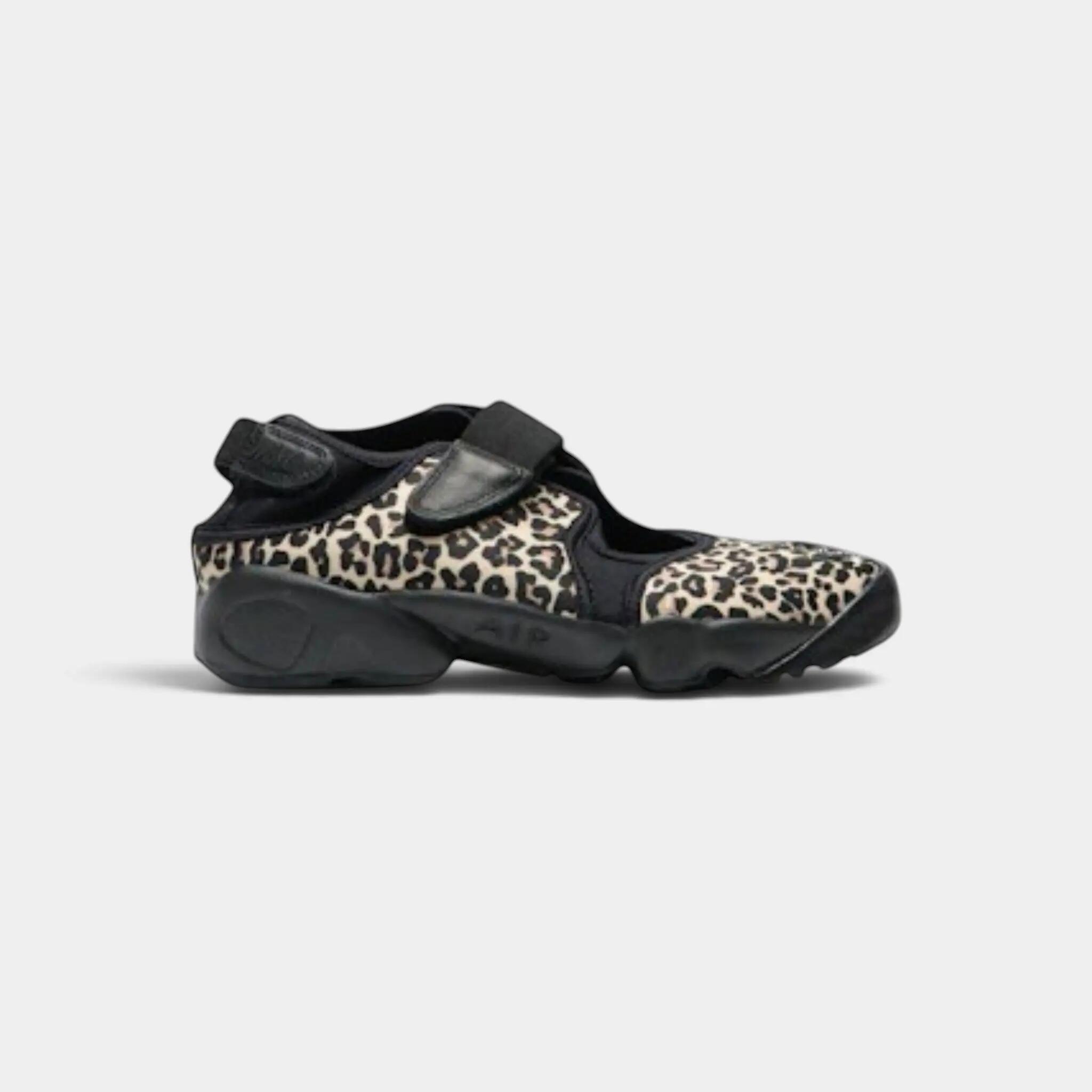 NIKE picture