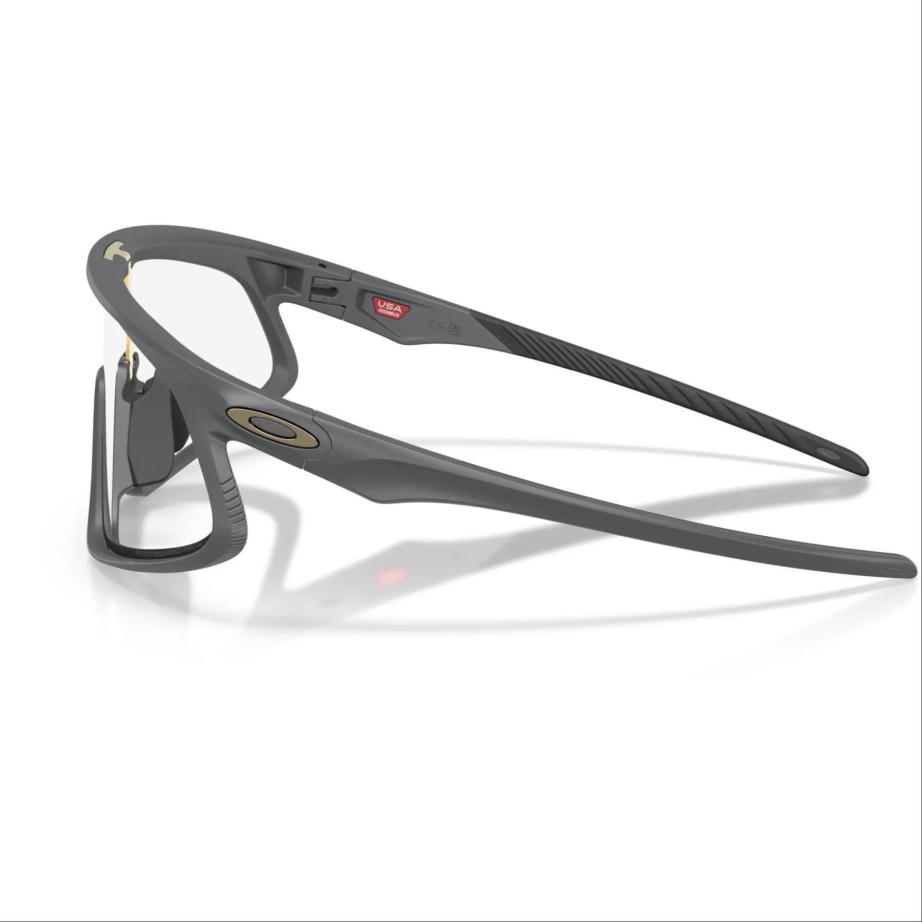 Occhiali da sole Oakley da uomo, prodotto sportivo 3/6