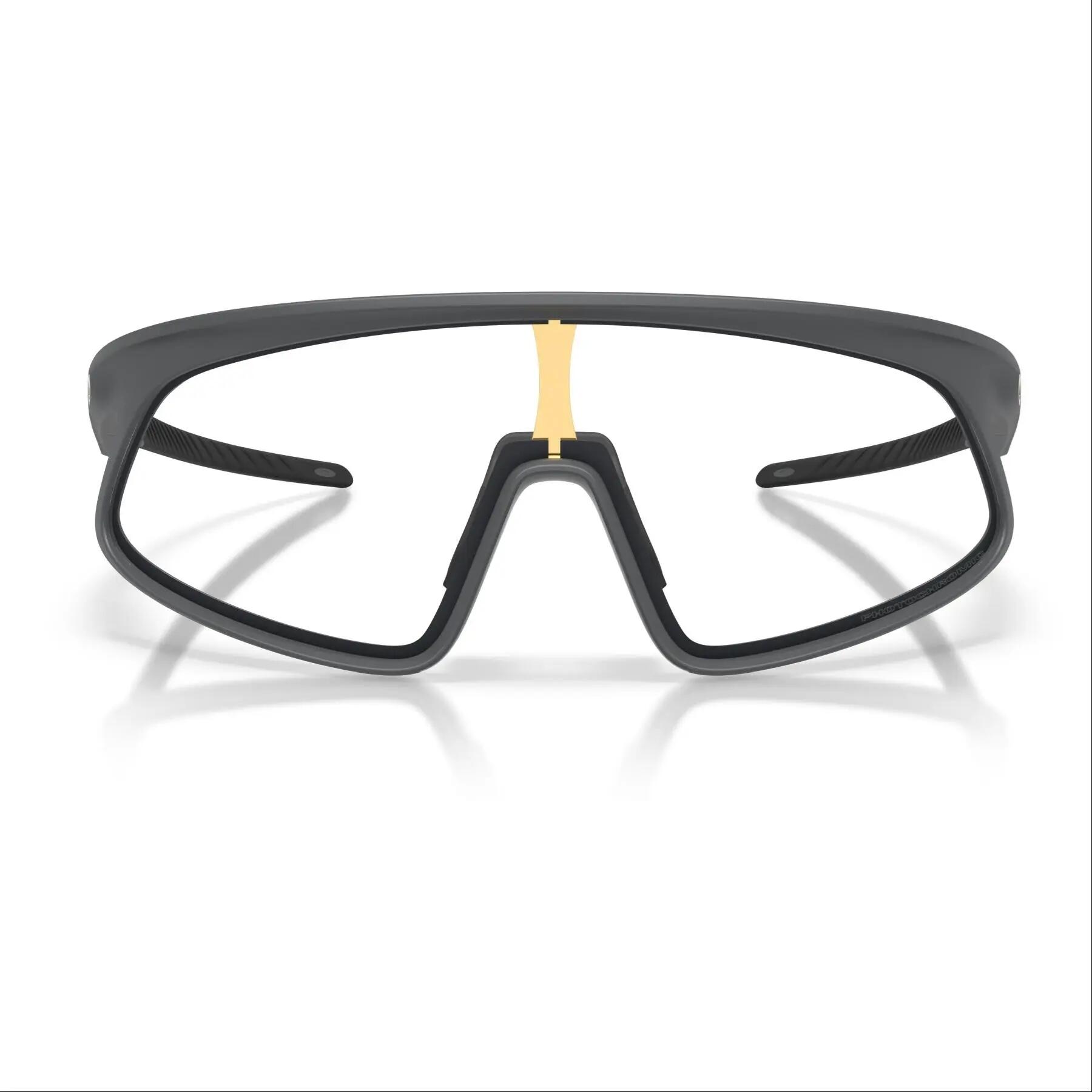 Occhiali da sole Oakley da uomo, prodotto sportivo 2/6