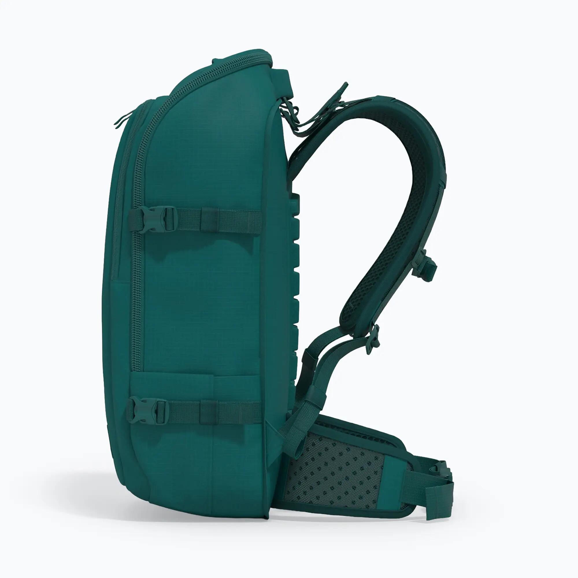 CabinZero Adventure Pro 42 utazóhátizsák 5/7