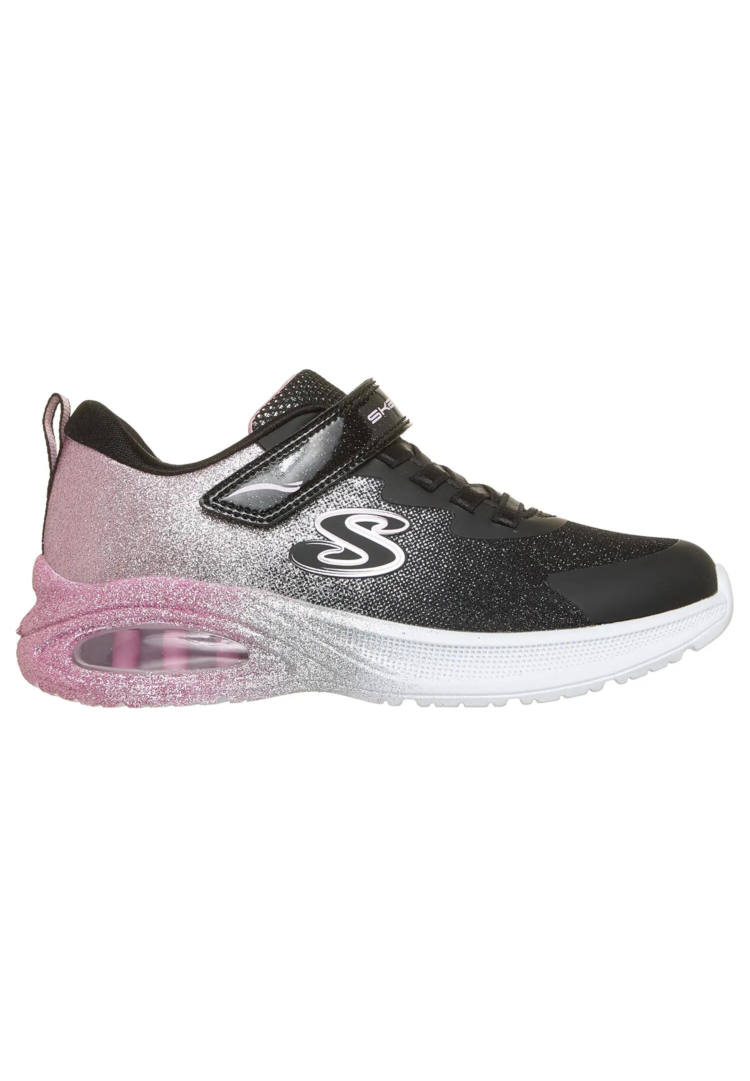 SKECHERS picture