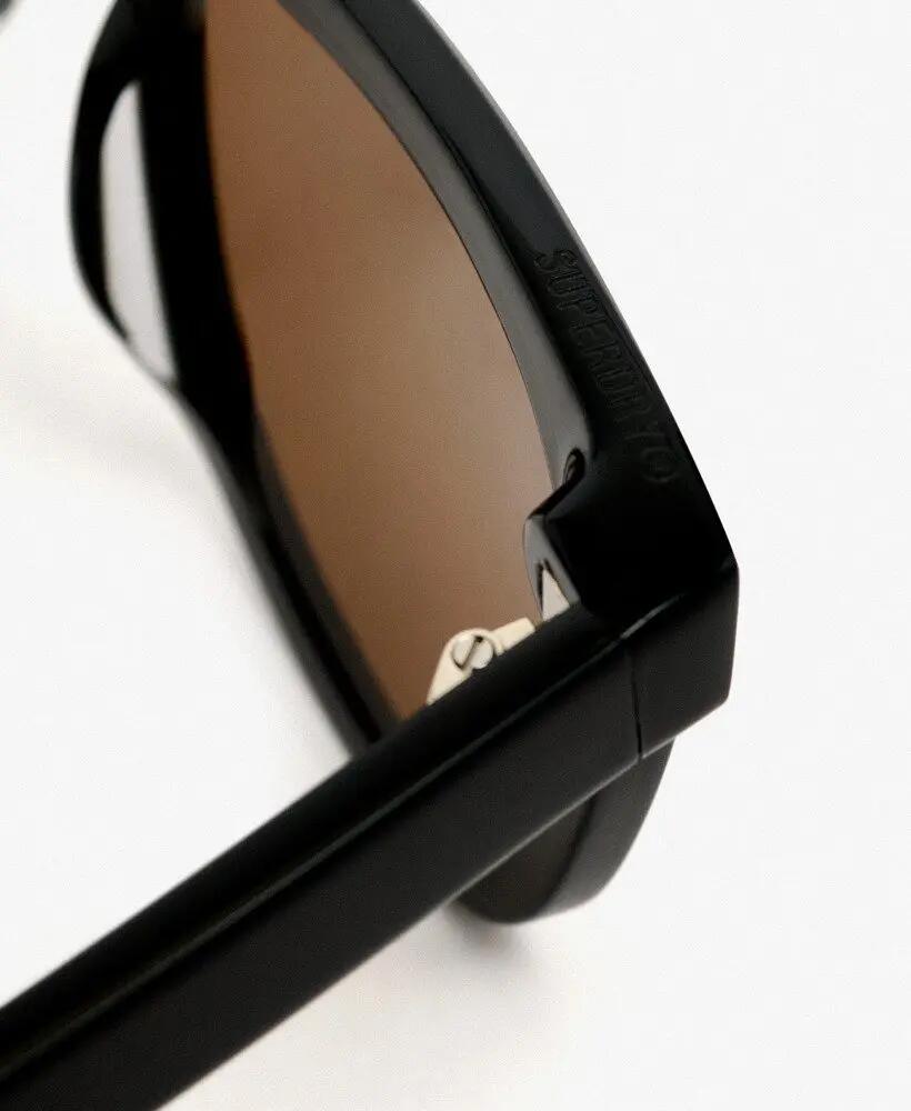 superdry Gafas de sol Retro Square — Montura negro brillante, lente marrón – 6/7