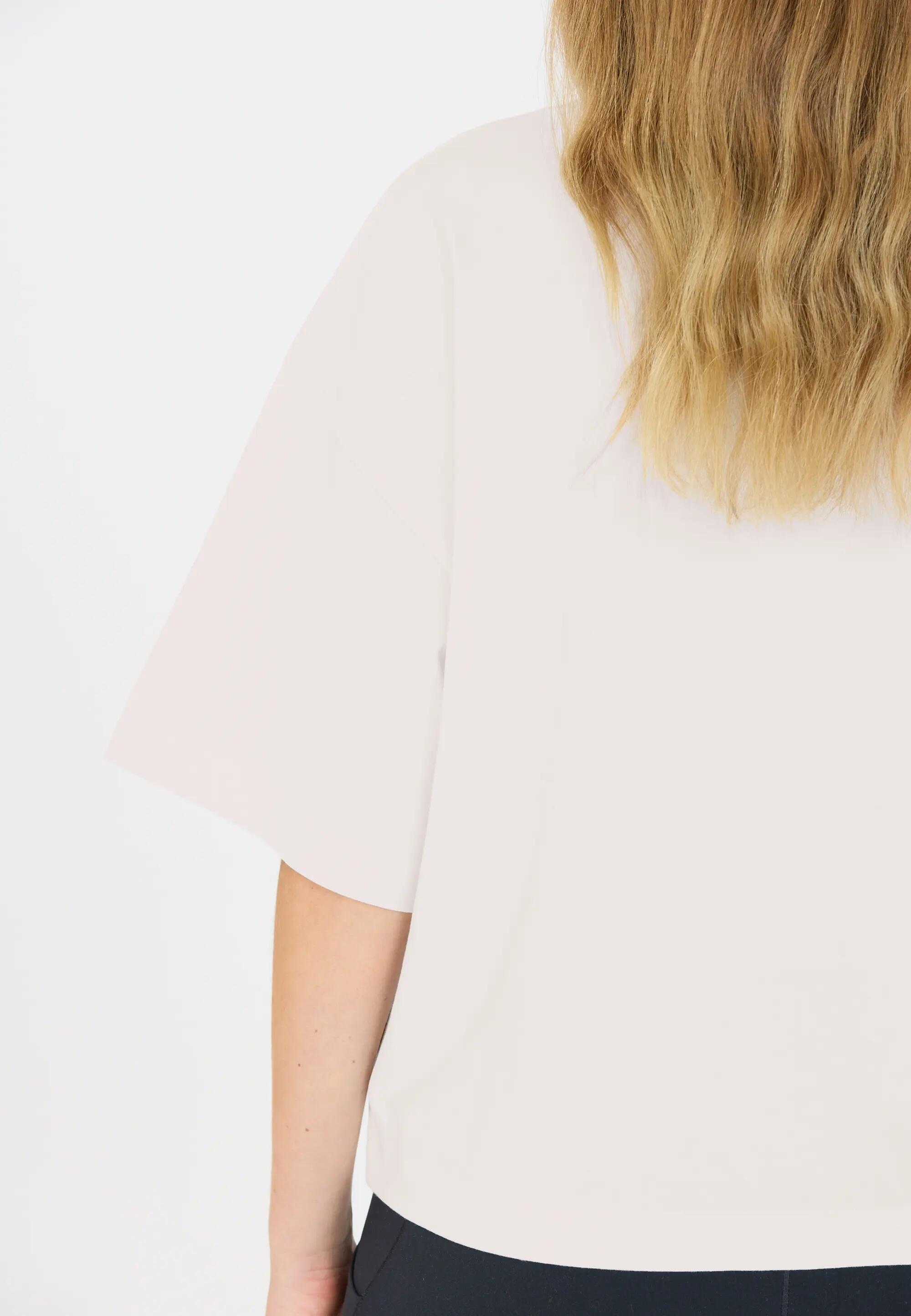 T-shirt Iraya 6/10
