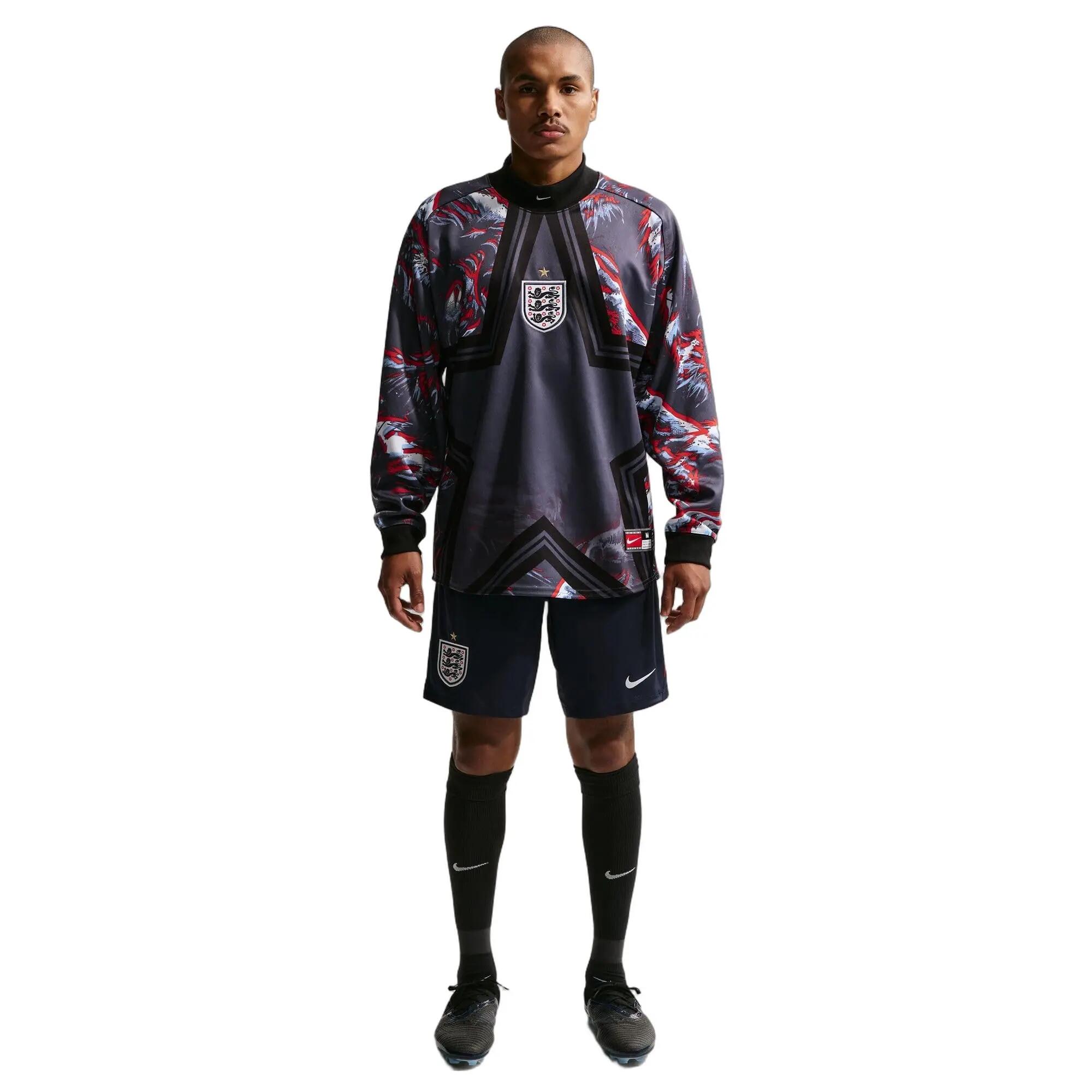 NIKE picture