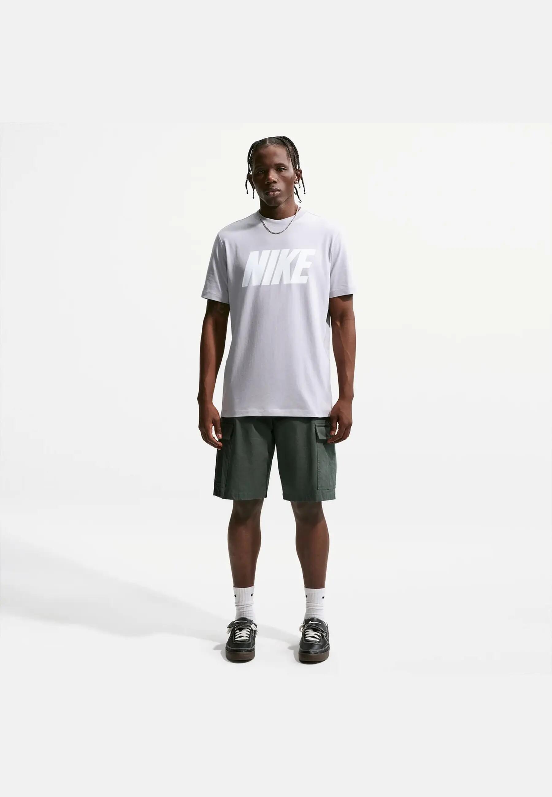 NIKE picture