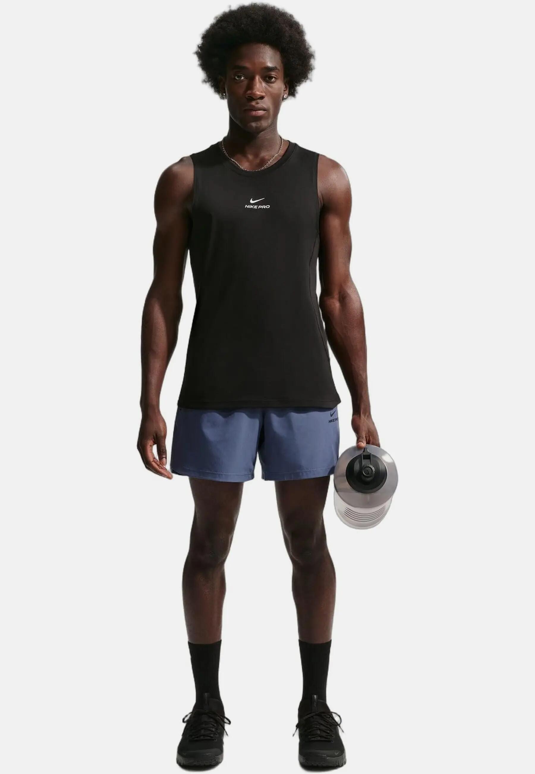 NIKE picture