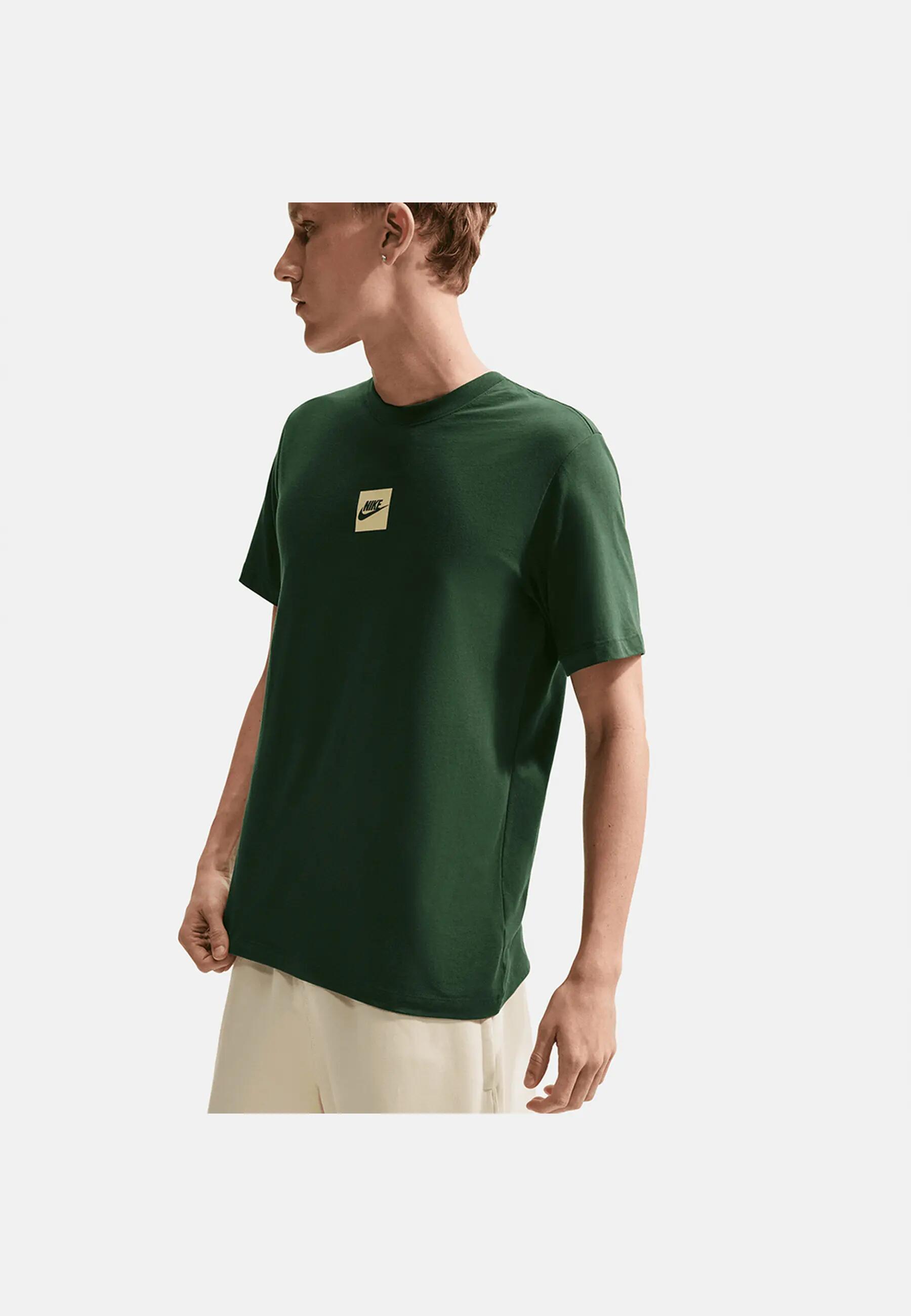 NIKE picture