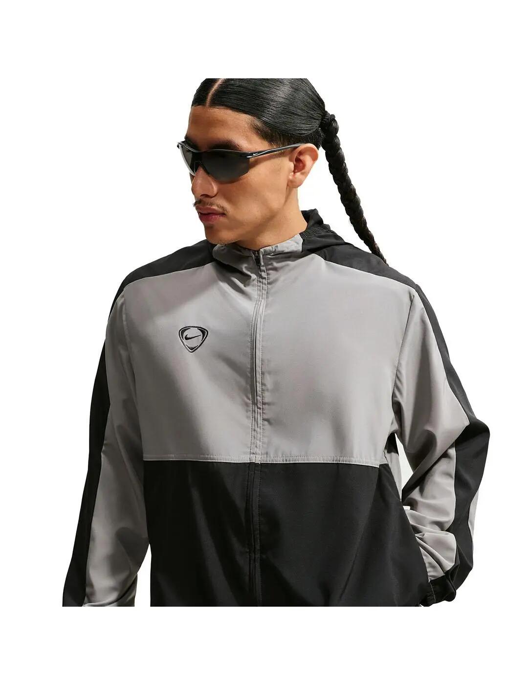 NIKE picture