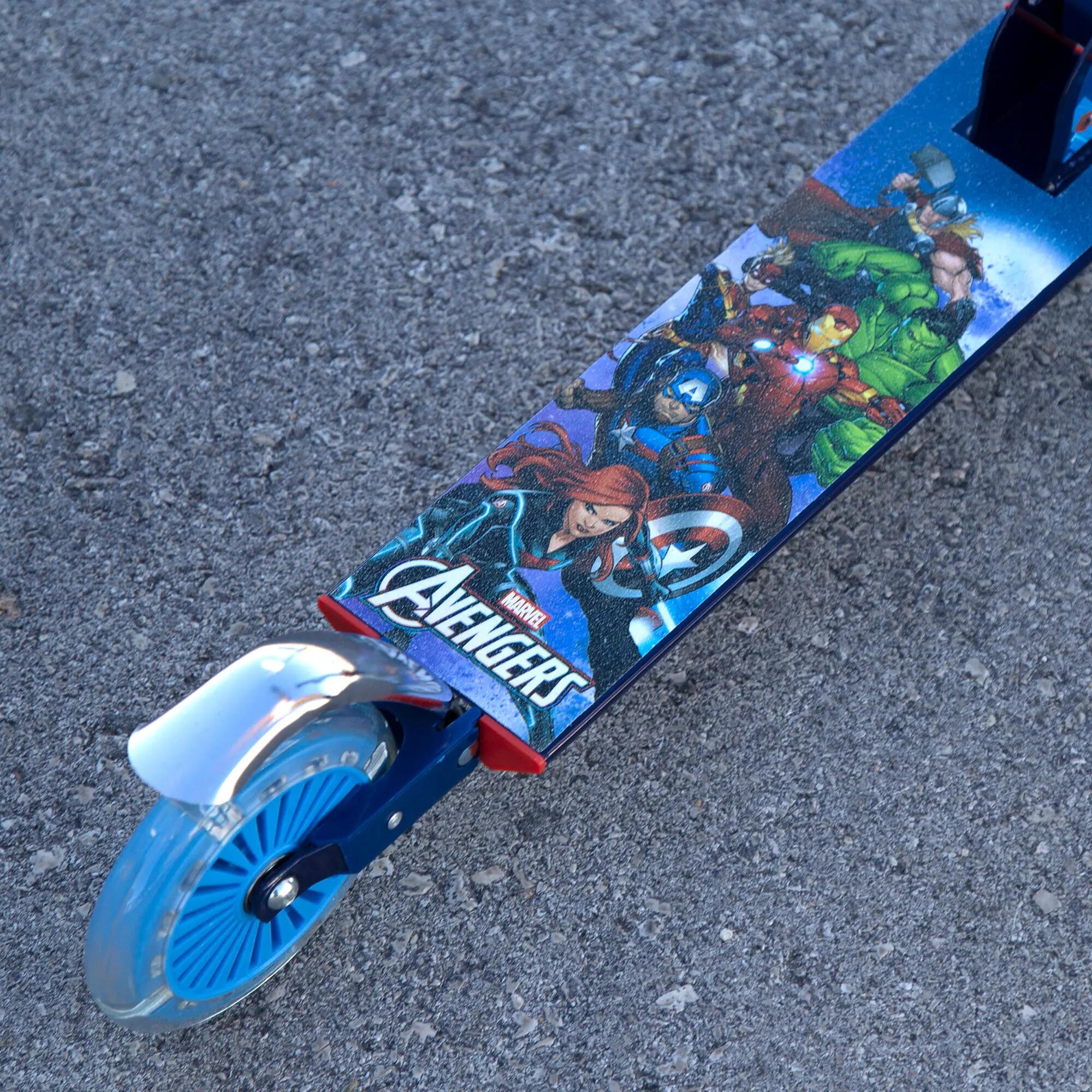 Avengers Patinete plegable 2 ruedas con luces 5/7