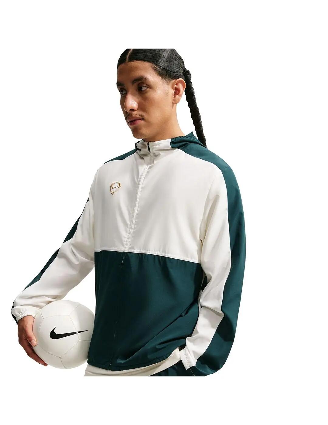 NIKE picture
