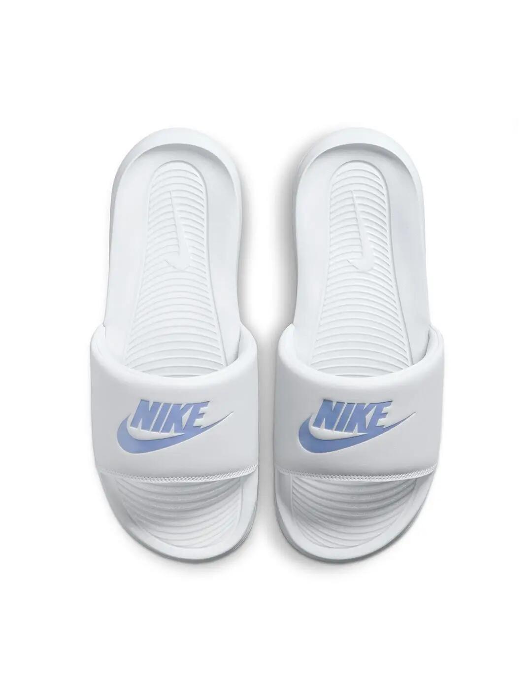 Ciabatte da donna Nike Victori Bianche. 4/6
