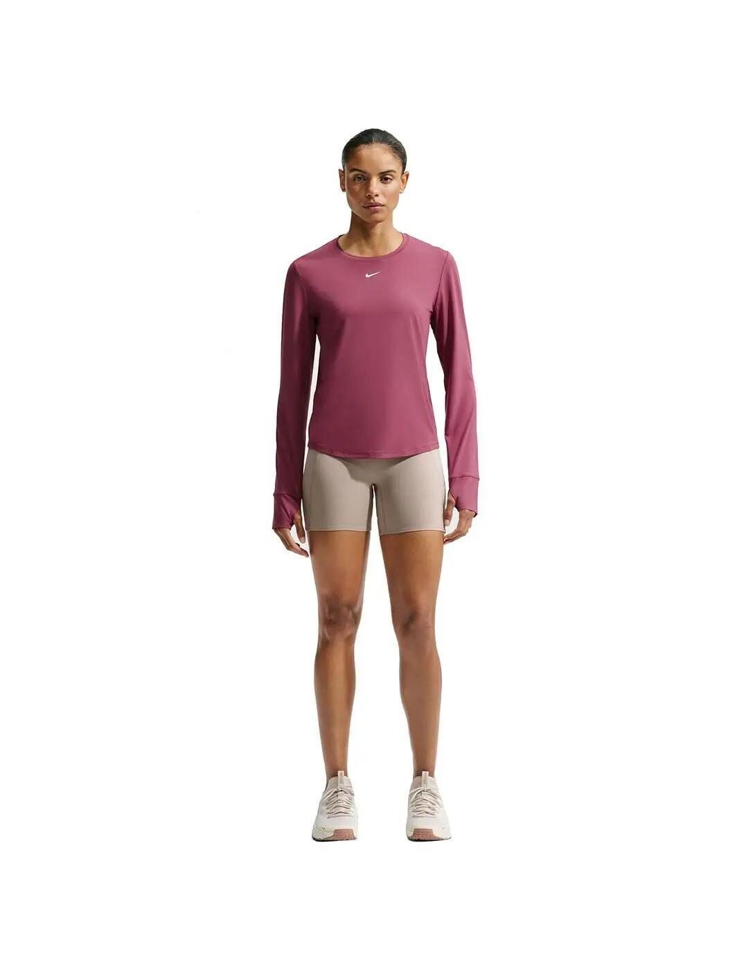 T-shirt femme Nike One classic Rose. 2/5