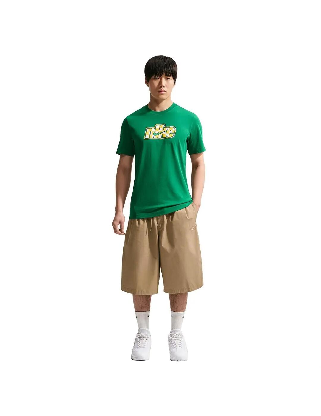 NIKE picture