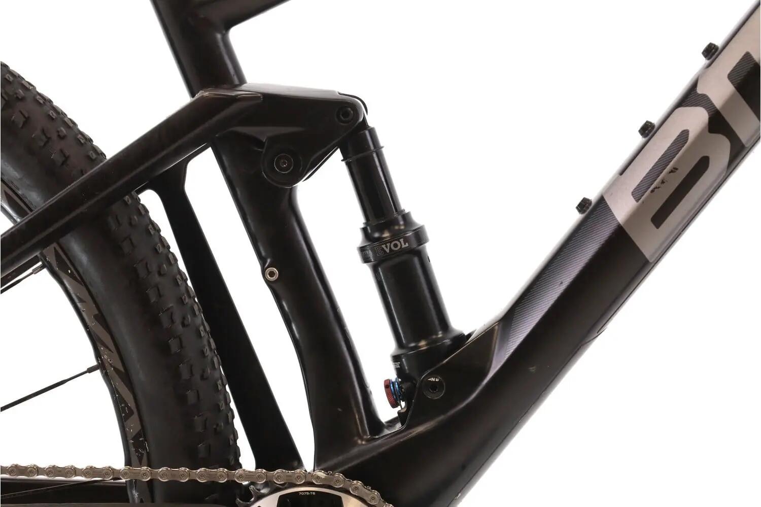 Second life · R. górski · BMC Fourstroke 01 THREE XT · W bardzo dobrym stanie 7/8
