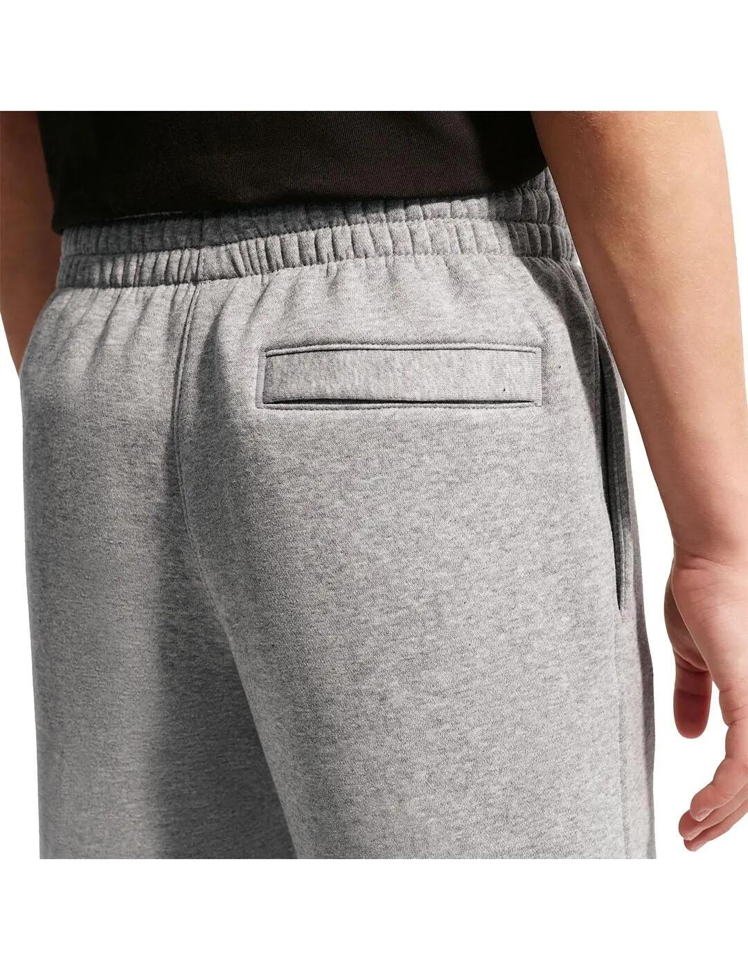 Calça infantil Nike Club Cinza. 3/4