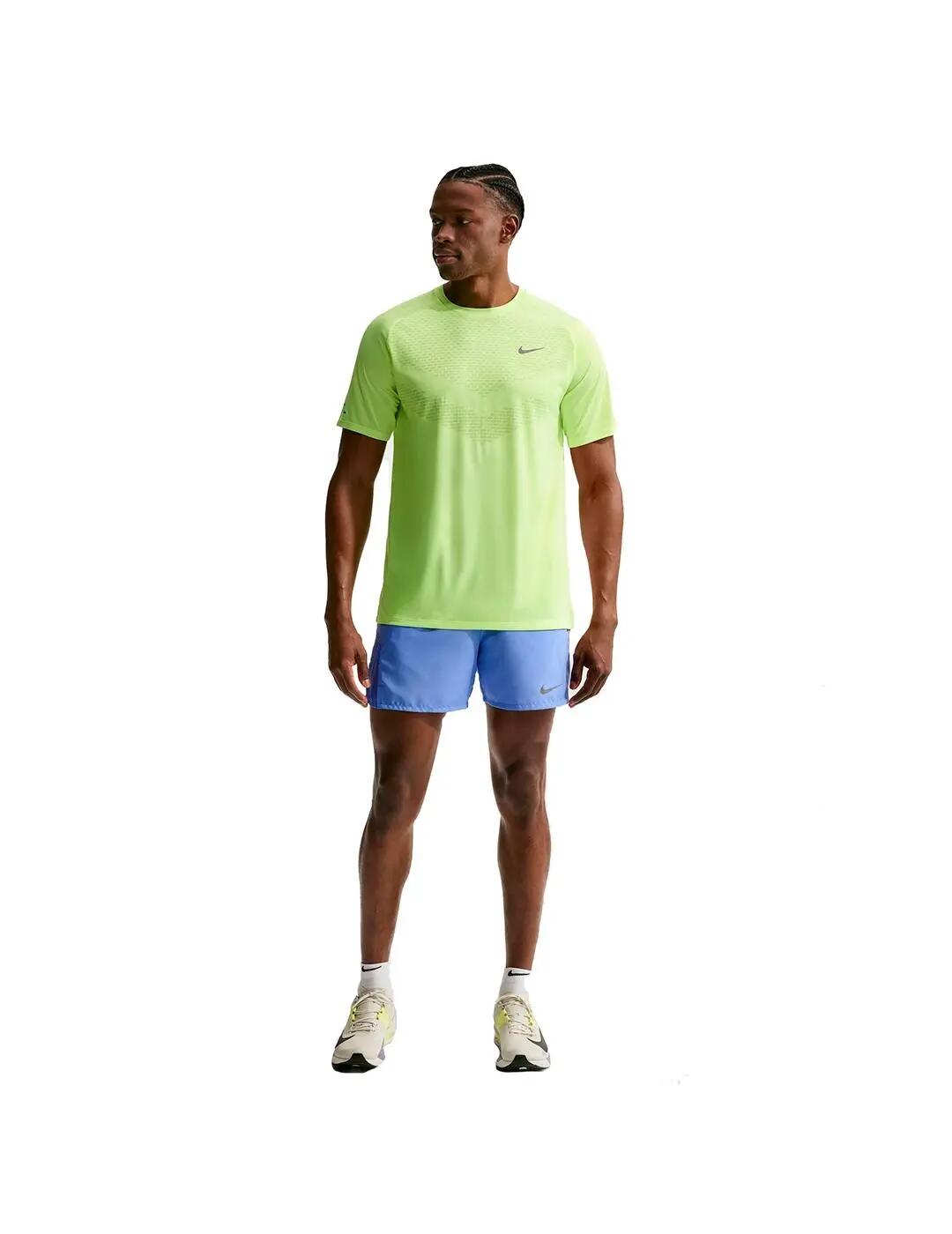 NIKE picture