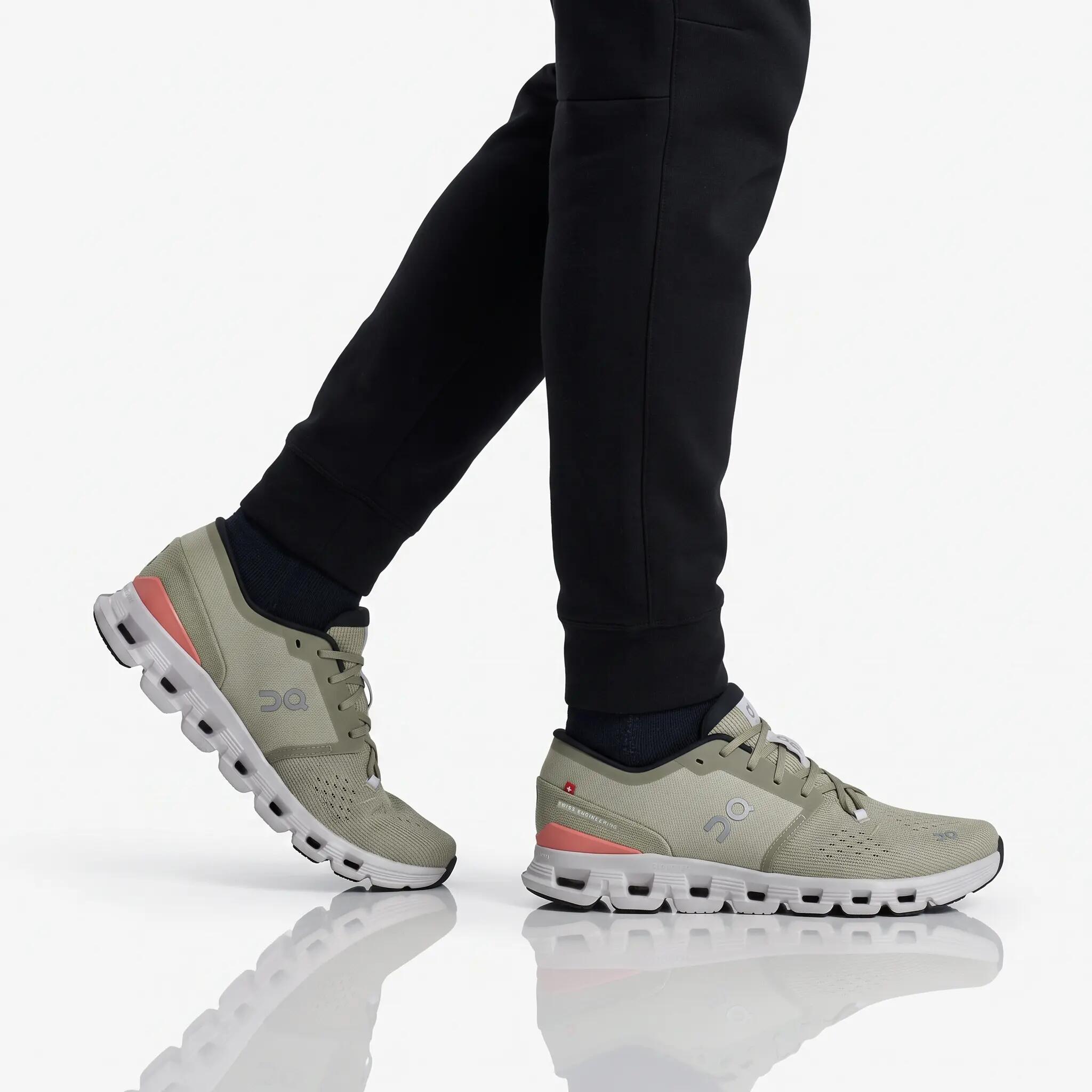 On Running Cloud X 4 Caper Salmon — foto 5