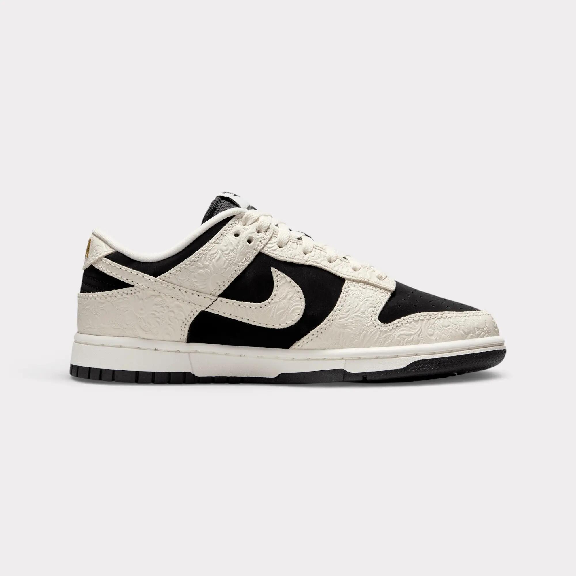 NIKE picture