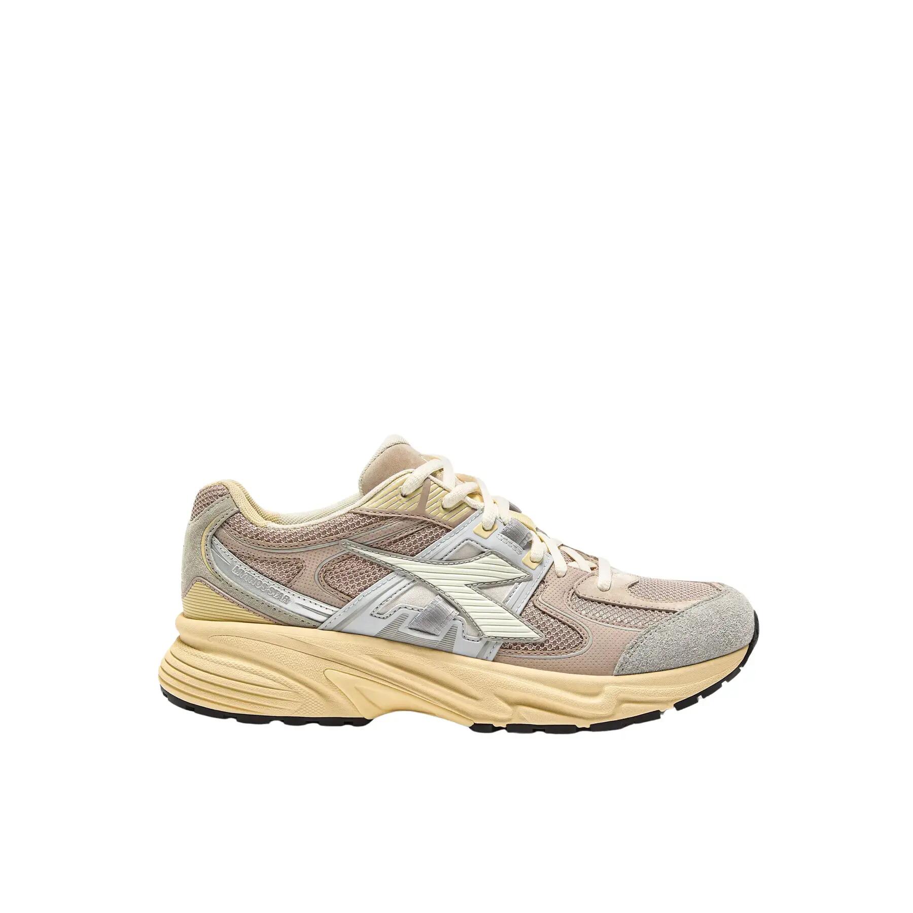 DIADORA picture