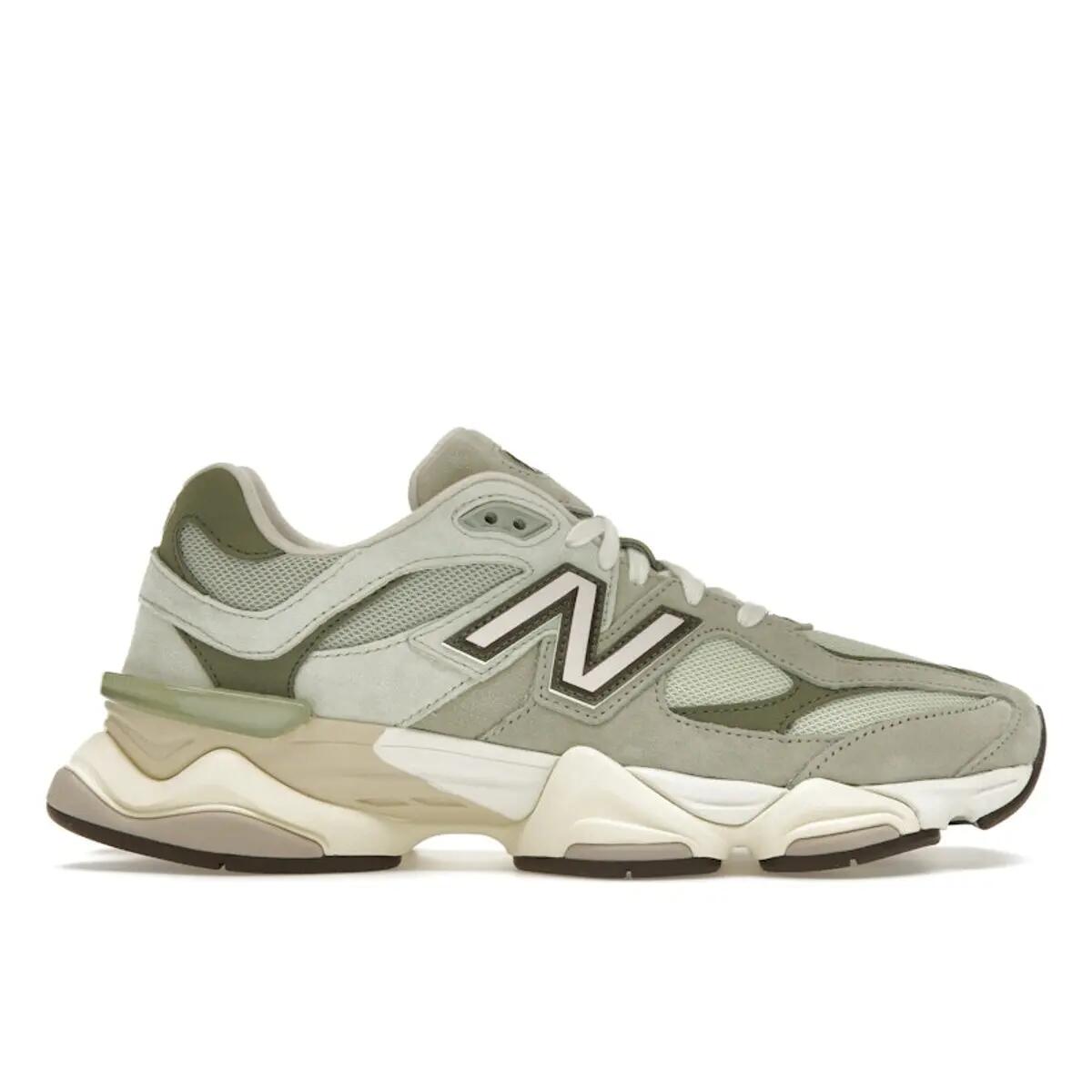 NEW BALANCE picture