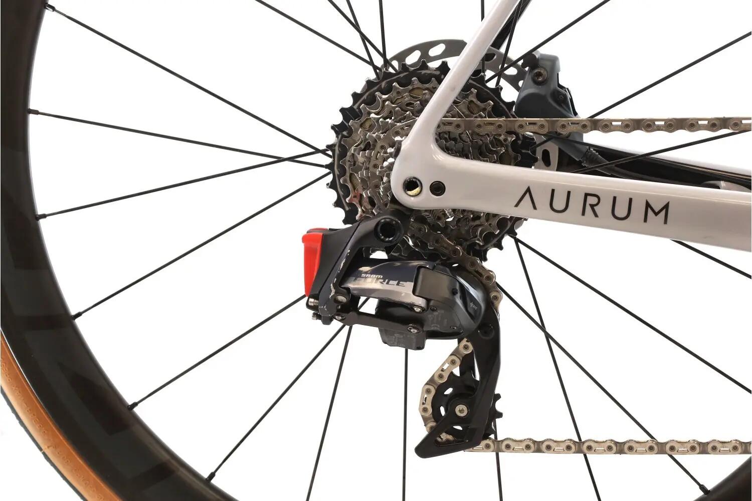 Bici strada ricondizionata ·  Magma Essentia AXS 12V · Buone condizioni 3/8