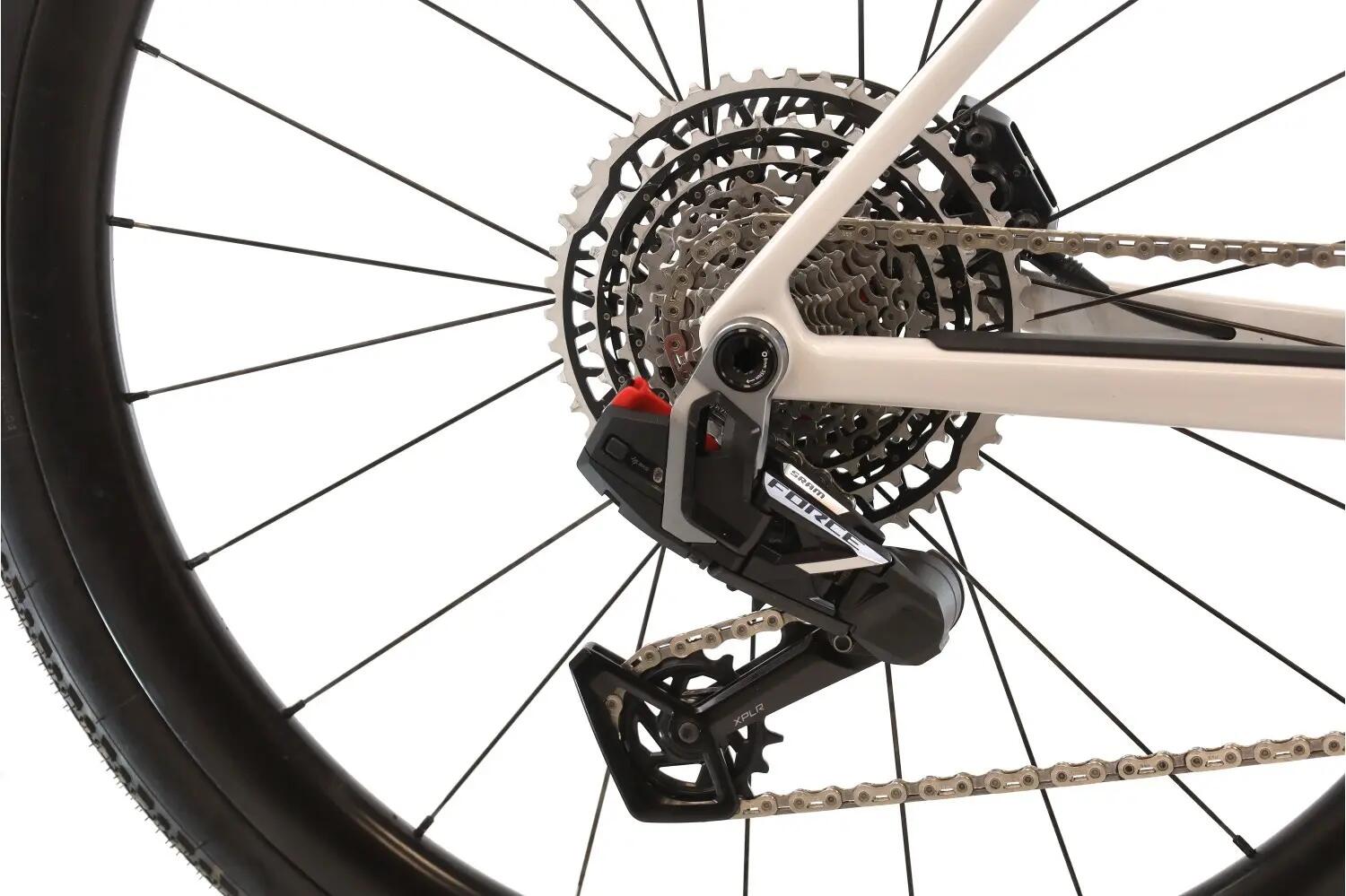 Segunda Vida · Gravel ·  Kaius 01 TWO AXS 13V · Muy buen estado 3/8