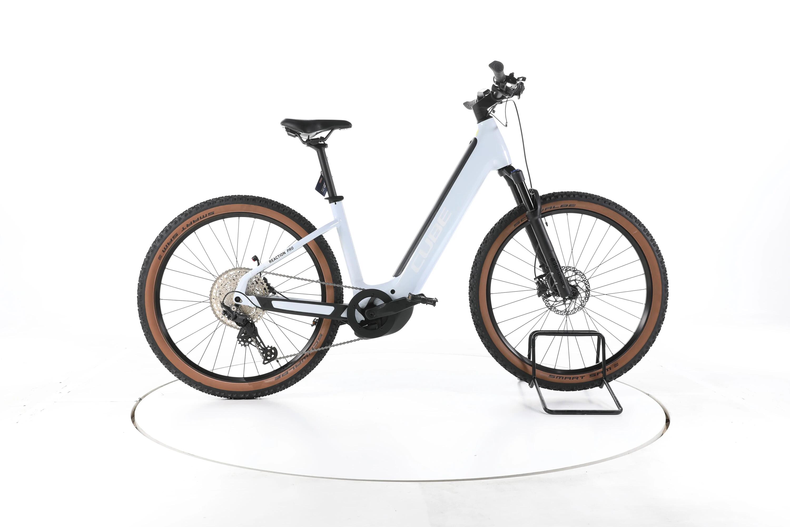 Tweedehands - Cube Reaction Hybrid Pro 625 Trekking E-Bike  - Zeer goed 1/7